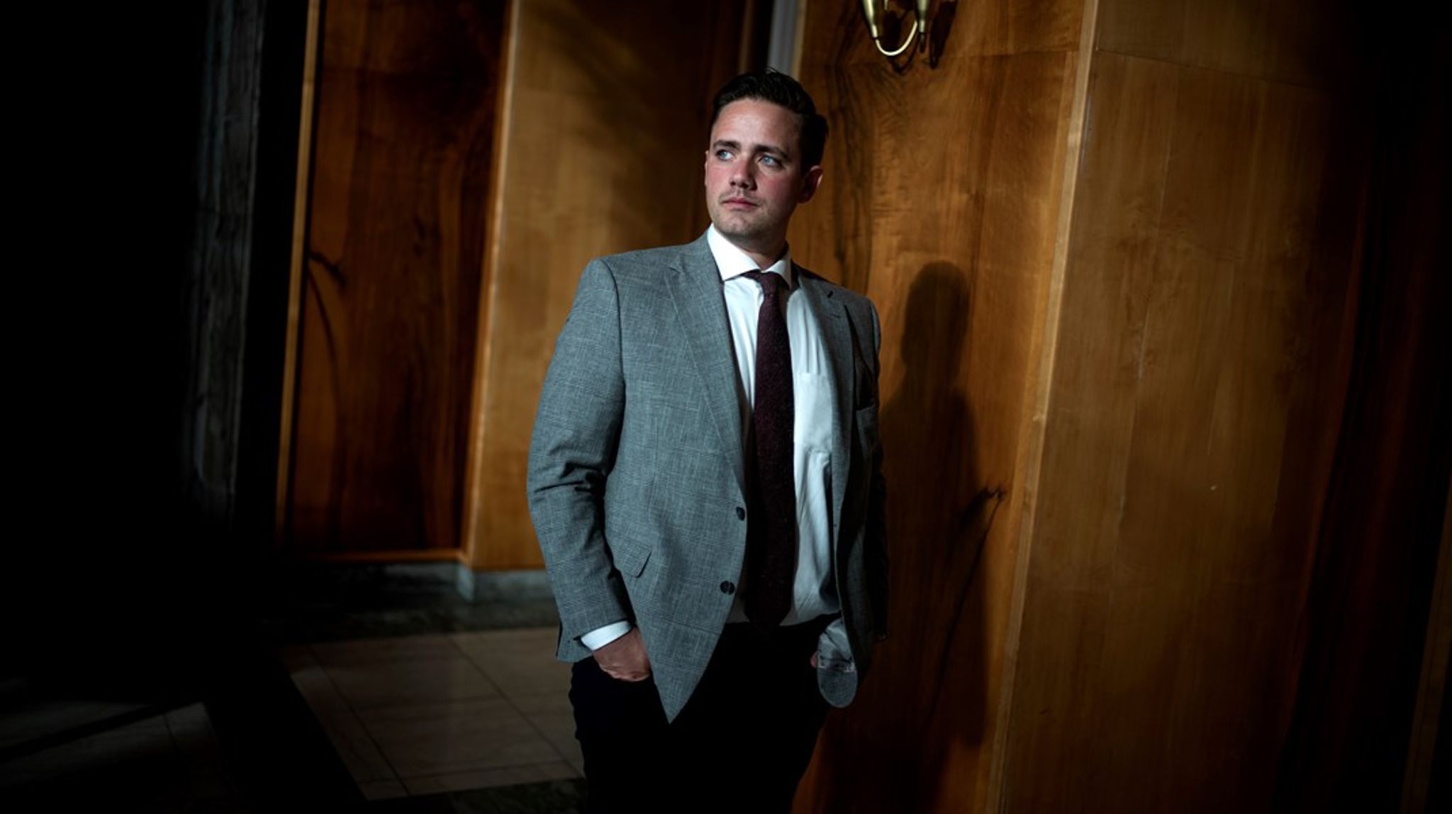I kommunalpolitik er det vist ofte sådan, at vi ikke engang ser på. På den måde minder det lidt om ringridning hernede i Sønderjylland. Det er bare noget, der foregår, skriver Christian Egander Skov.