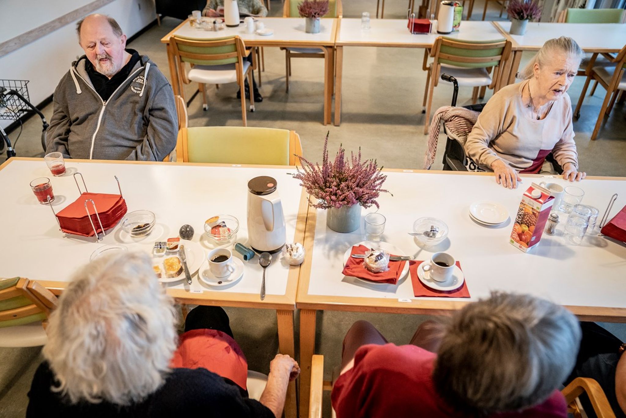 Måltider for ældre på plejecentre er en situation, hvor frivillige potentielt kunne spille en større rolle, med velfærdsgevinster som resultat. Det foreslår Marie-Louise Gotholdt, National Chef i Røde Kors.