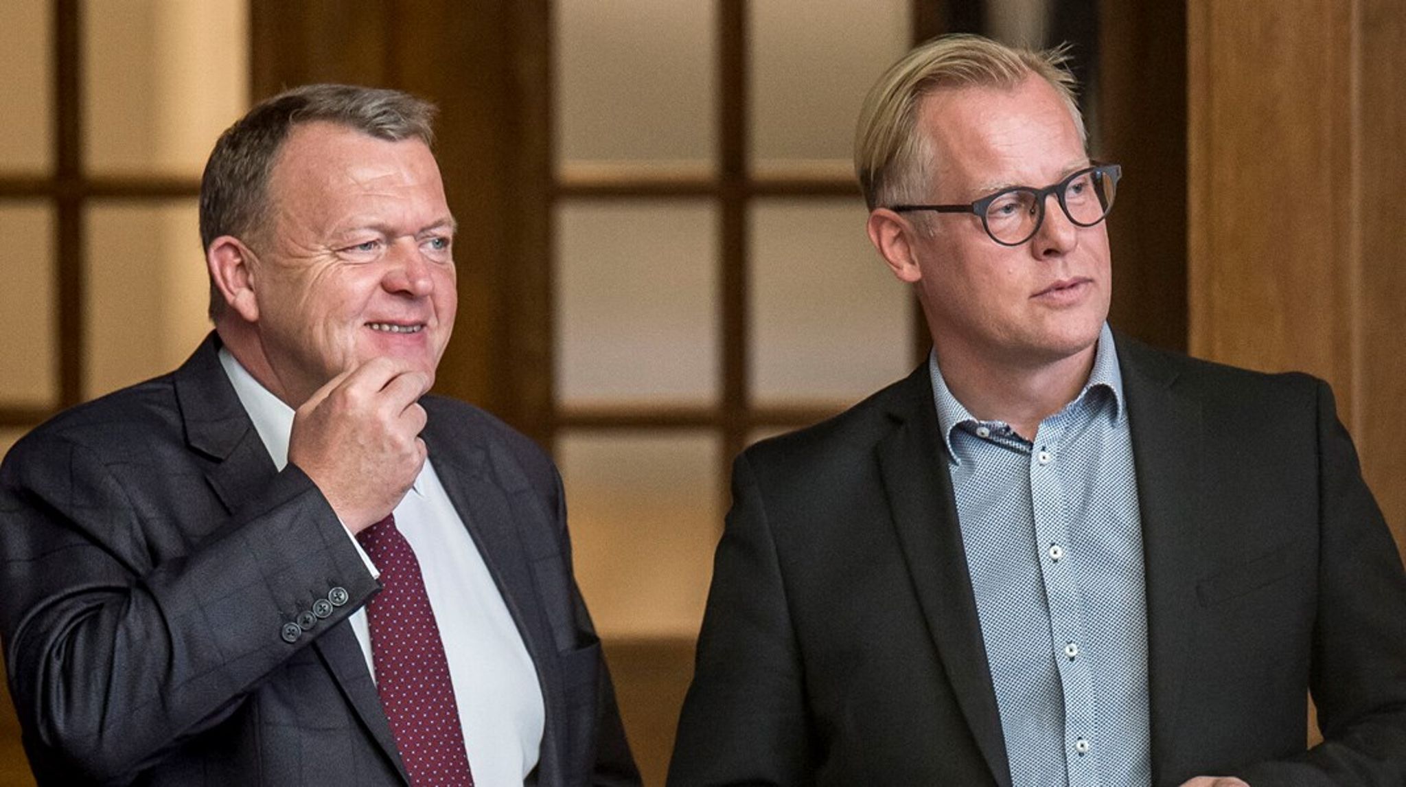 “Vi har været i dialog med forsvarsministeren, med udenrigsministeren og med beredskabsministeren. Og vi har oplevet positive vibrationer omkring det, at vi ønsker at fastholde et Atlantsammenslutningen i Danmark," siger den nye forenings formand Carl Holst, der her ses i folketingssalen i 2018 sammen med nuværende udenrigsminister Lars Løkke Rasmussen (M).
