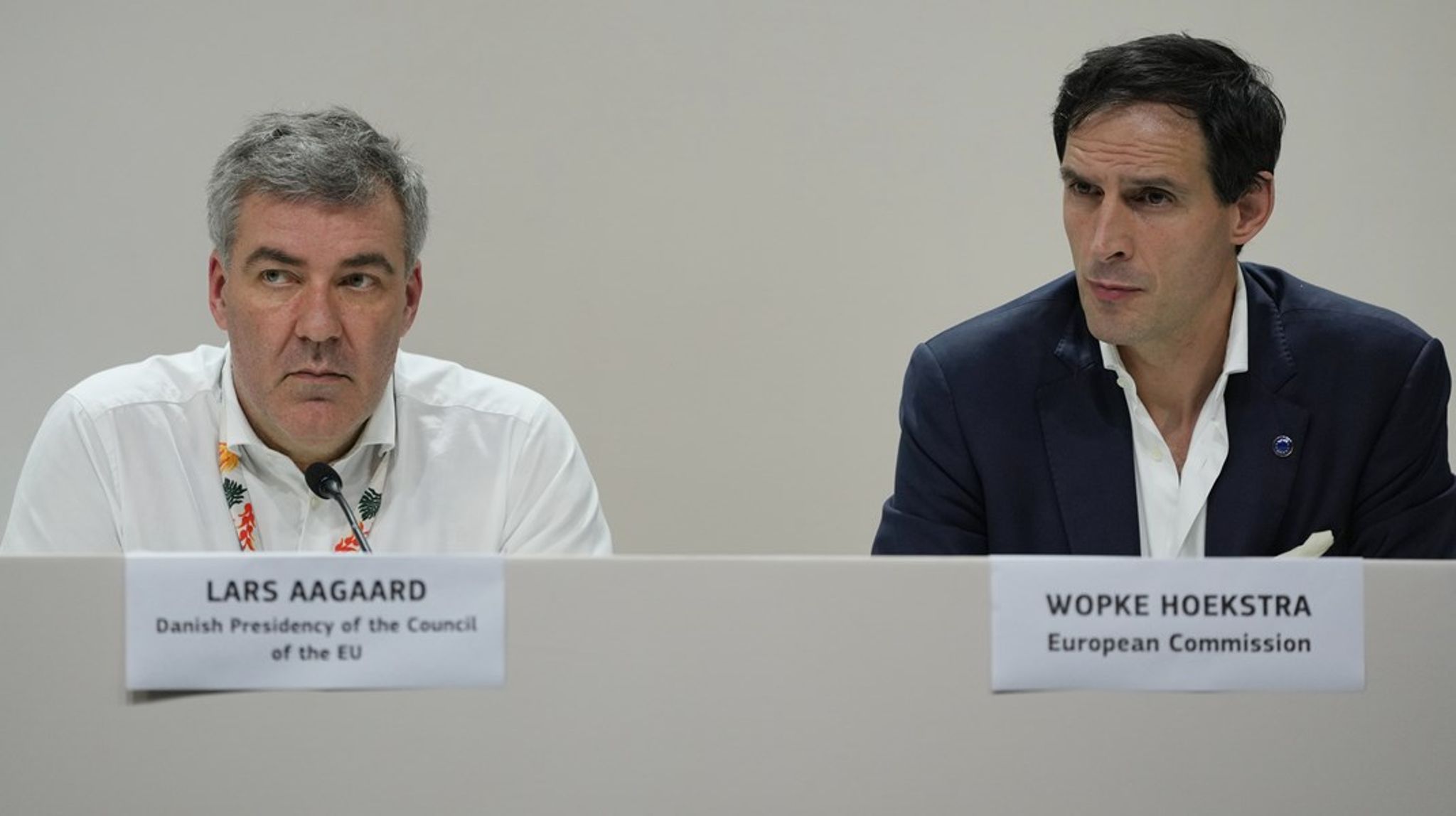 Klimaminister Lars Aagaard (M) præsenterede sit forslag til et nyt klimamål for Danmark ved et pressemøde sammen med Wopke Hoekstra, som er EU's klimakommissær og Aagaards makker under årets COP30-forhandlinger.