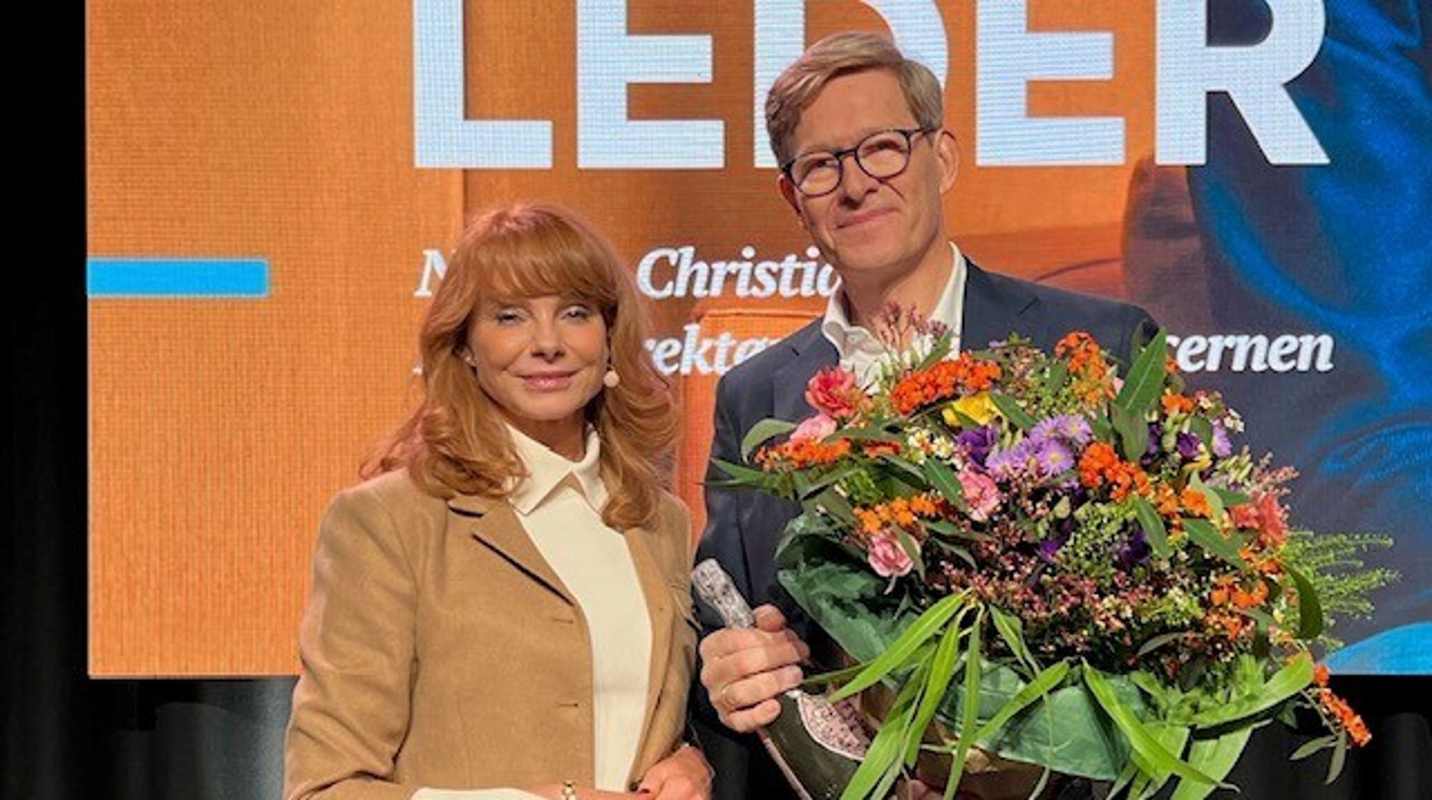 Årets Leder er en hyldest til lederskab og uddeles hvert år af den faglige organisation Lederne, som har 135.000 medlemmer. Juryen består af profiler fra erhvervsliv, forskning og samfundsliv.