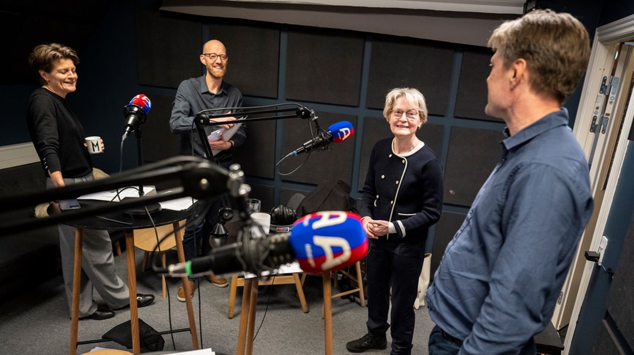 Dagens gæster i Politisk Stuegang: Camilla Rathcke, formand for Lægeforeningen, Ida-Sofie Jensen, tidligere direktør Lægemiddelindustriforeningen, Lif og&nbsp;Jakob Kjellberg, professor i sundhed hos VIVE. Altingets Ole Møbjerg Toft er vært