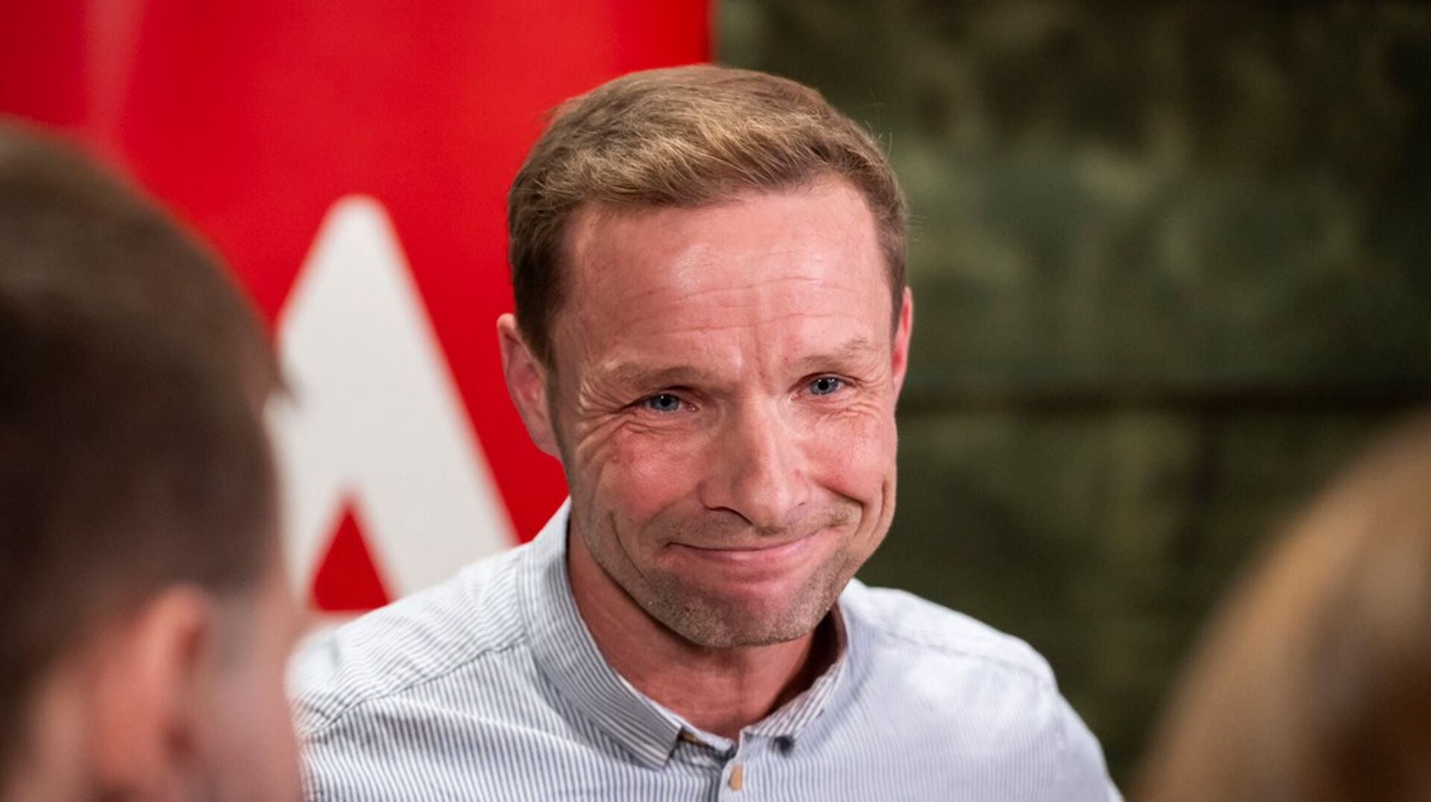 Udefra set har partitoppen foretrukket kandidater fra Folketinget eller regionen fremfor de lokale politikere, der er vokset op i det kommunale maskinrum. Det har ikke gjort partiet stærkere i København — snarere tværtimod, skriver Liv Rossander.