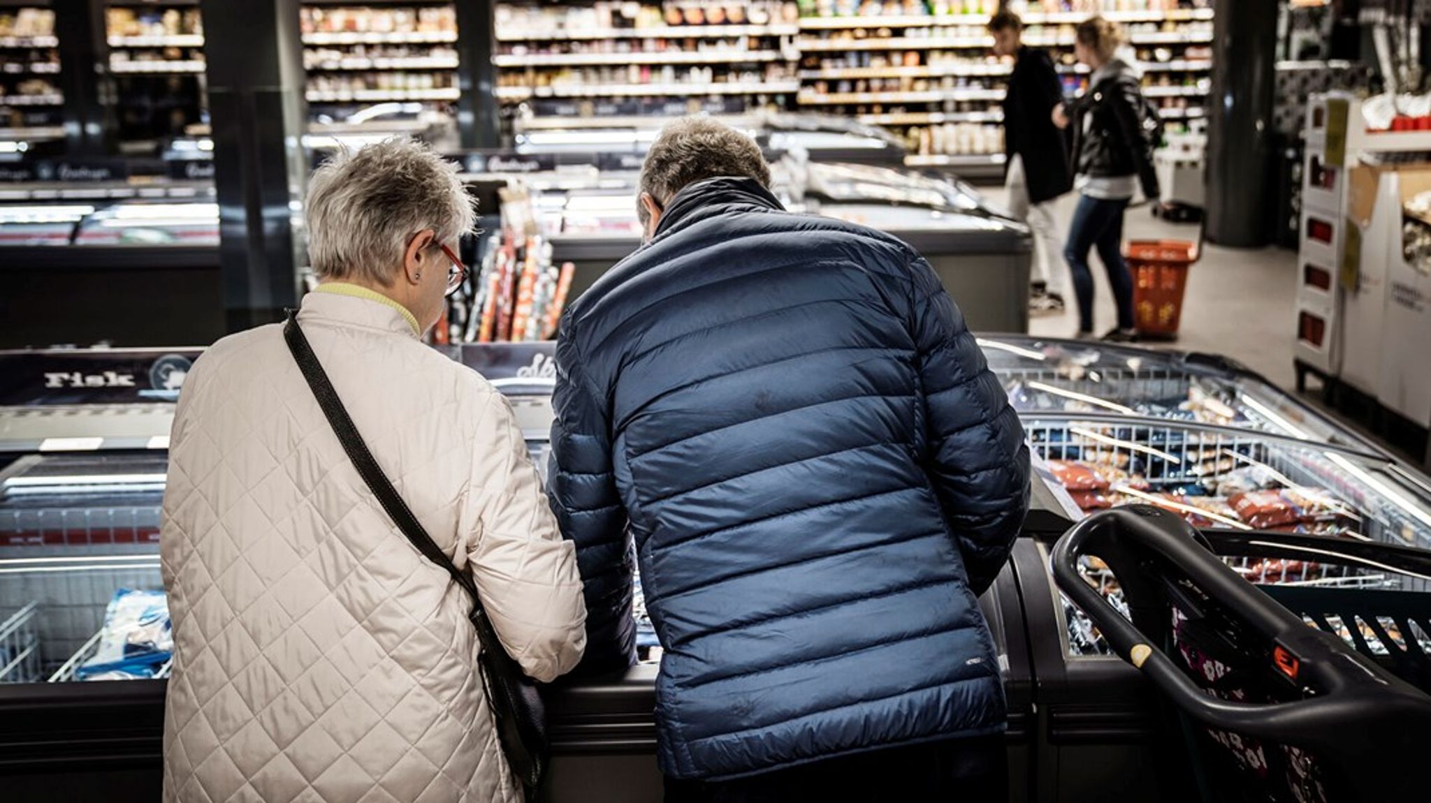 Vil danskerne betale prisen for højere dyrevelfærd, når det kommer til stykket og valget ved køledisken? Det har Epinion spurgt om i en ny måling for Altinget.