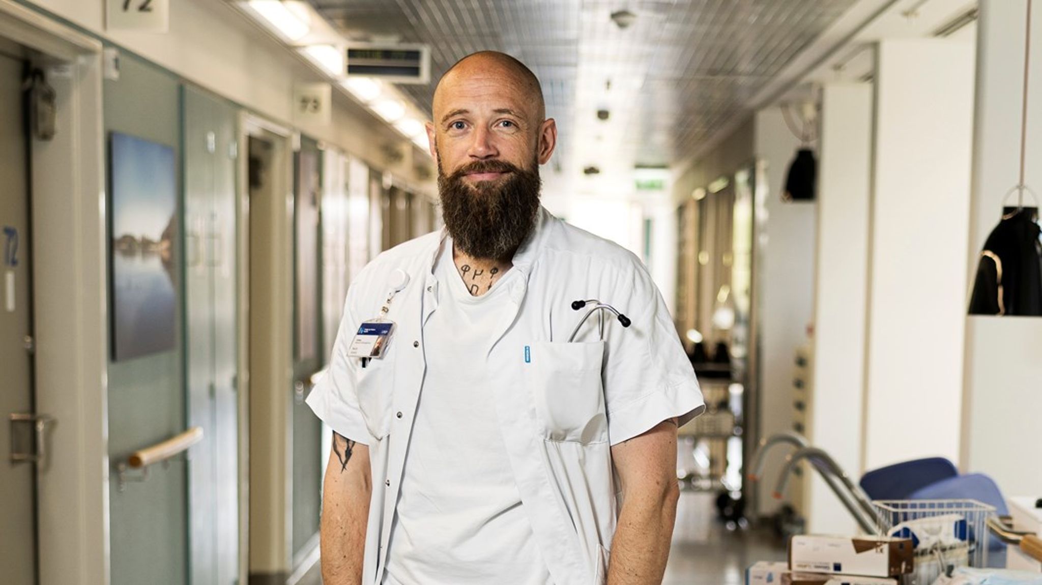 Når man arbejder i sundhedsvæsenet, er det vigtigste mødet mellem to mennesker. Det må vi aldrig glemme, skriver Martin Schultz.&nbsp;