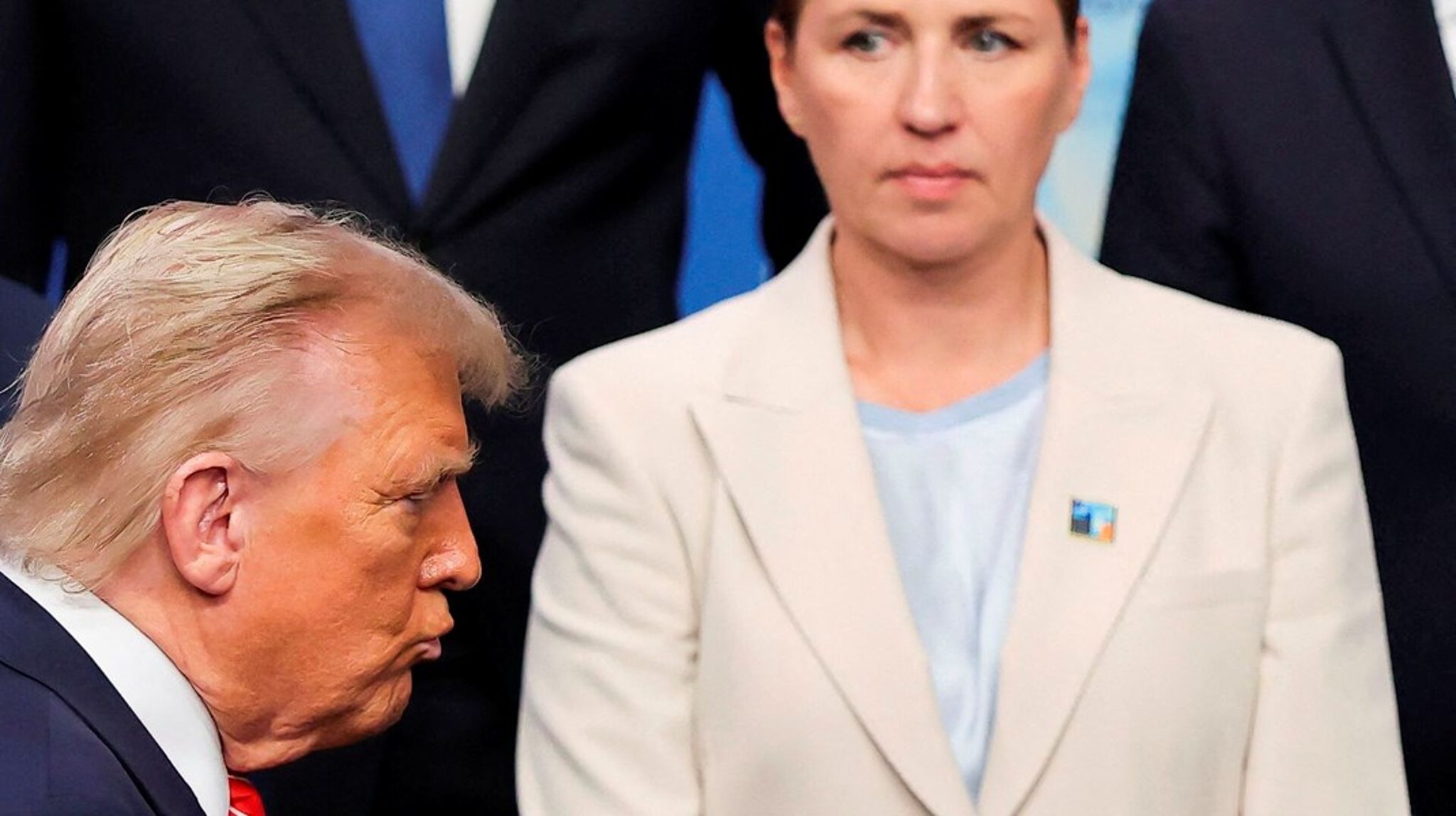 Det er afgørende, at Danmark og andre lande siger klart fra. Men indtil videre har regeringen forholdt sig tavs, skriver Jacques Hartmann.