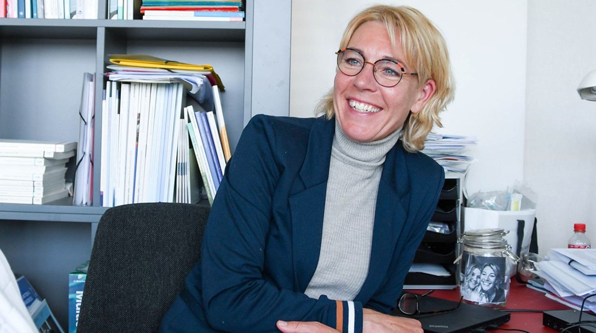 "Jeg tror på konstruktiv dialog. Jeg tror ikke på at hænge nogen ud," siger Nina Brünés i sit første store interview siden hun blev udnævnt som ny formand