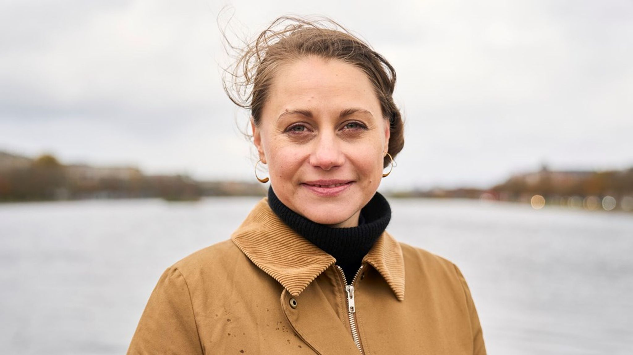 Hvedebrødsdagene varer ikke evigt på rådhuset, men Sisse Marie Welling (SF)&nbsp;står med en unik mulighed for at fastholde den gode tone partierne imellem og sikre brede aftaler i de kommende år, skriver Carsten Mai.