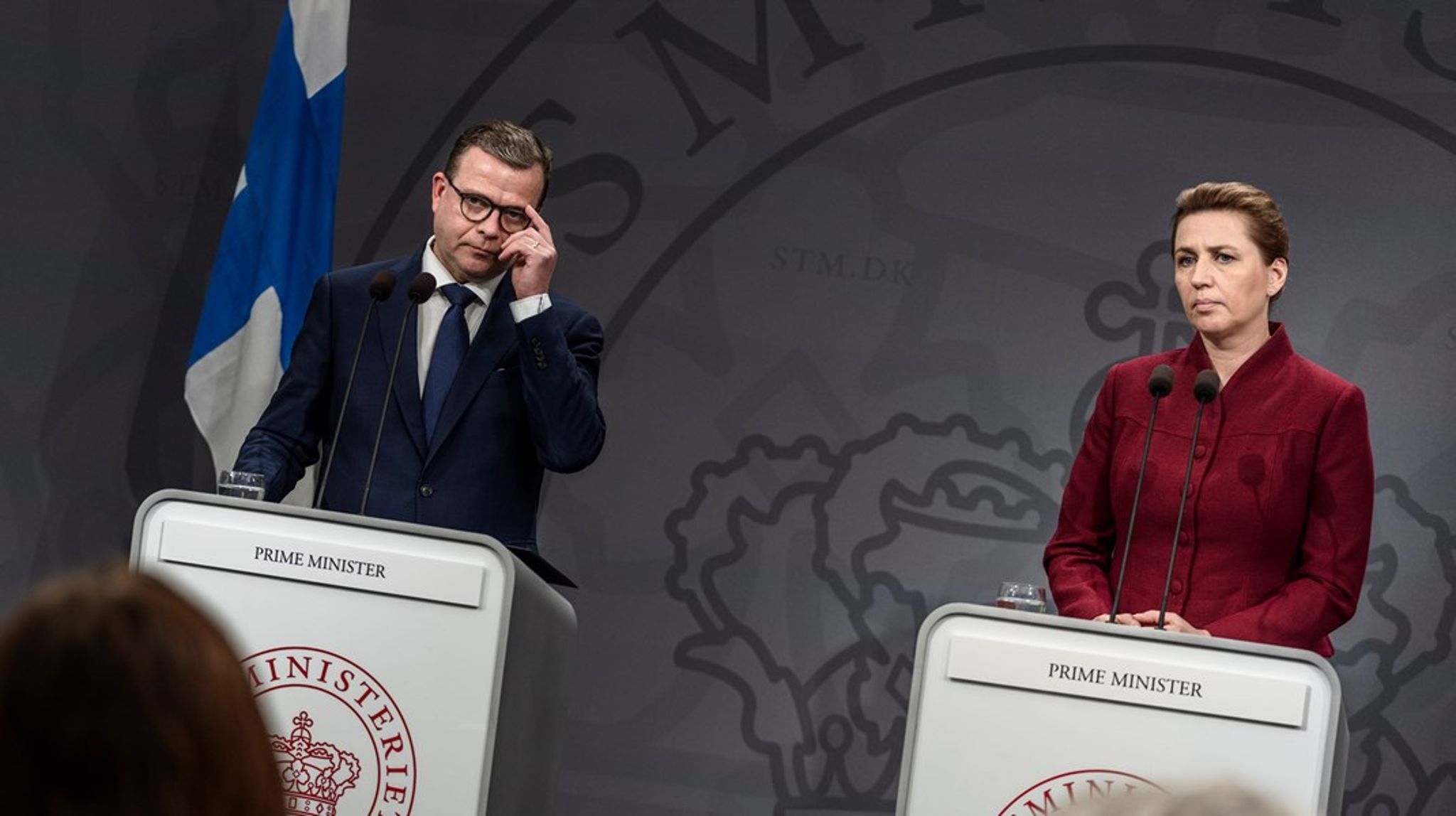 Michael Böss øser undervejs fra karet af finnernes tankesæt
og tilgang baseret på de indhøstede erfaringer, som kun vil gøre indtryk på
enhver læser, skriver Jarl Cordua.