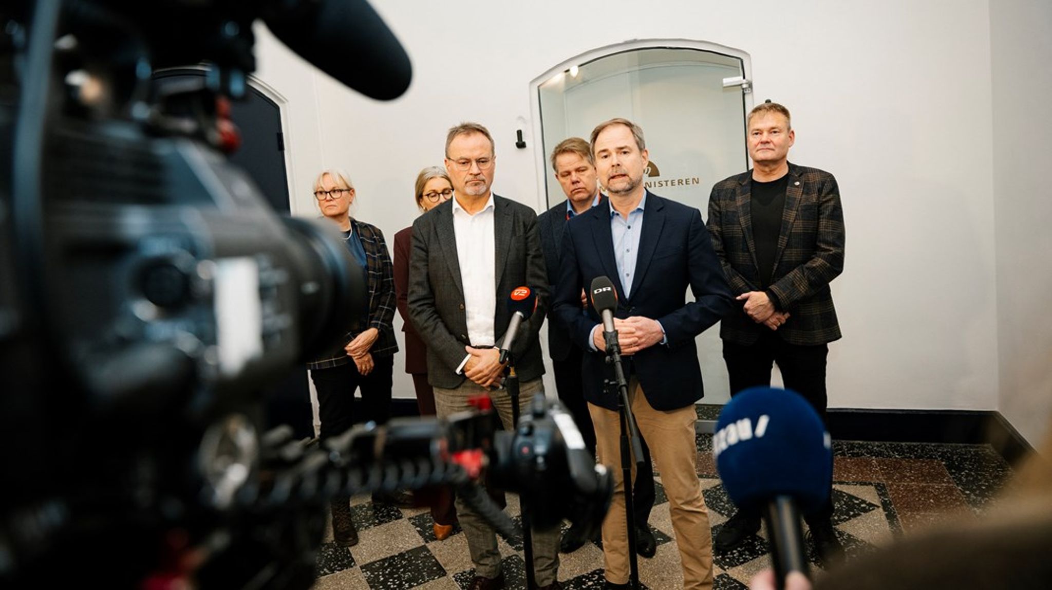 Overenskomstforhandlingerne i staten er langt fra i mål endnu. Soldaterløn er ét af de krav fra regeringens side, som der indtil videre er uklarhed omkring.