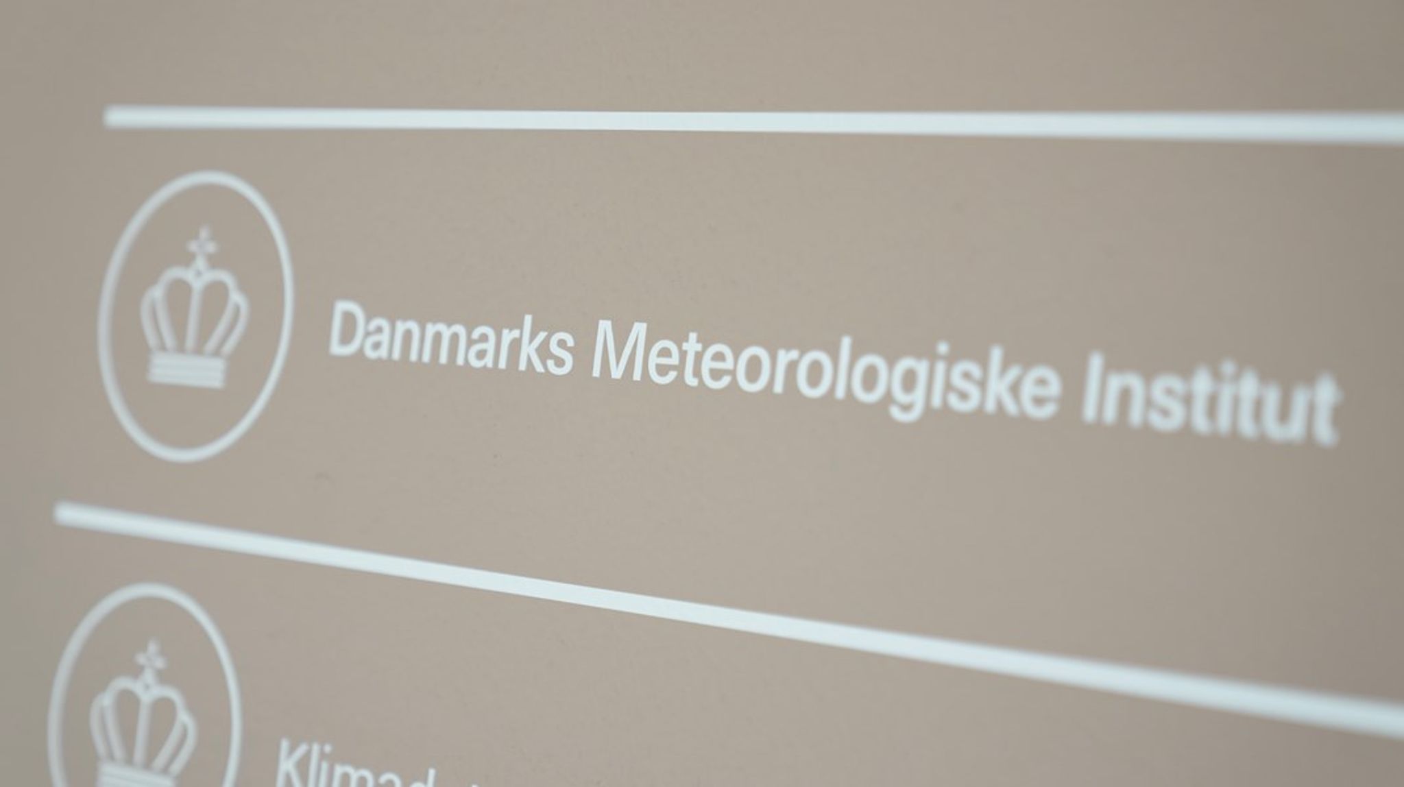DMI's nytiltrådte afdelingschef for vejrforskning, Rasmus Anker Pedersen, har været leder i afdelingen for klimaforskning siden 2021.