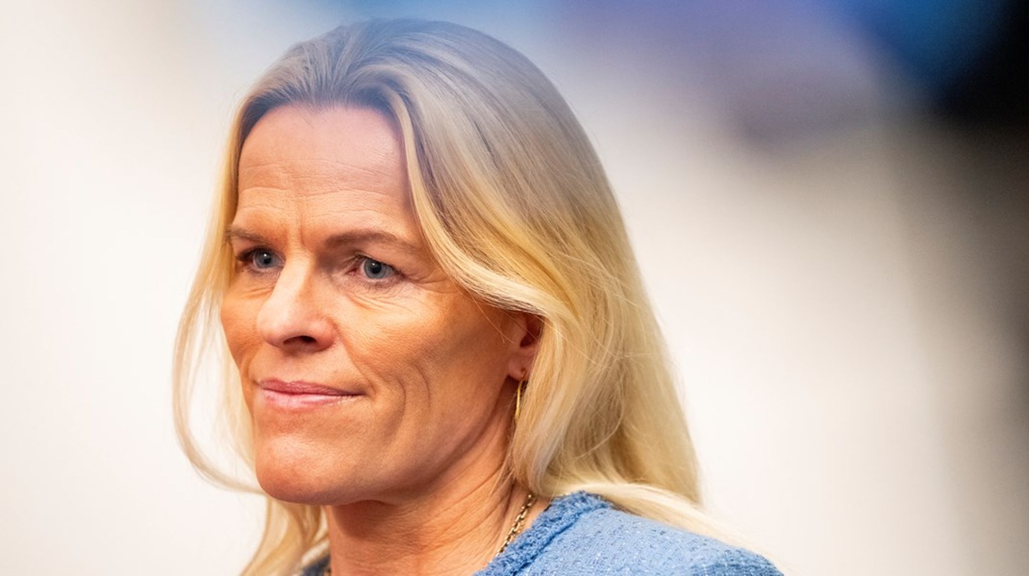 Ældreminister Mette Kierkgaard fra Moderaterne mener ikke, at viden om danske kulturprodukter såsom film eller tv-serier er særligt kvalificerende for at kunne arbejde i ældreplejen. 