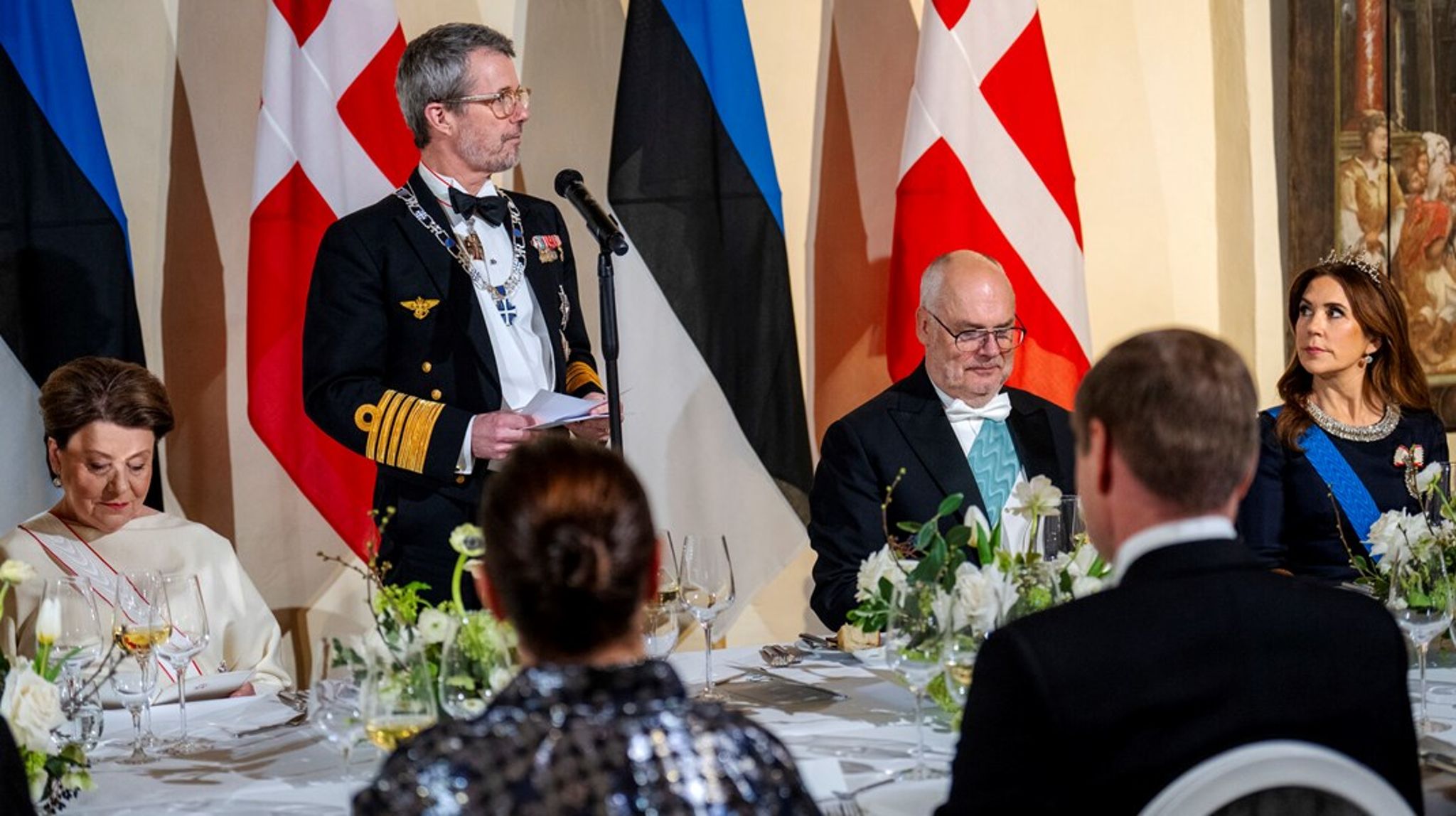 Kongen holdt tale&nbsp;ved statsbanket i Estlands tirsdag 27. januar.