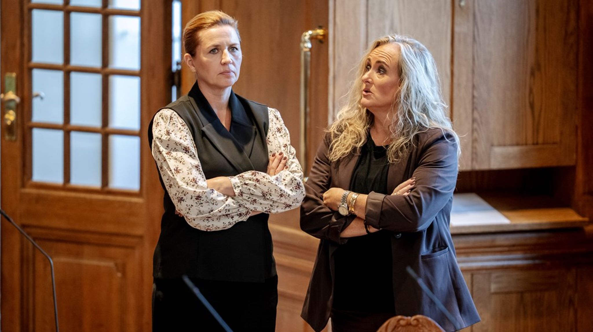 Charlotte Bagge Hansen i dialog med statsminister Mette Frederiksen (S) til Folketingets åbningsdebat i 2025. Arkivfoto.<br>
