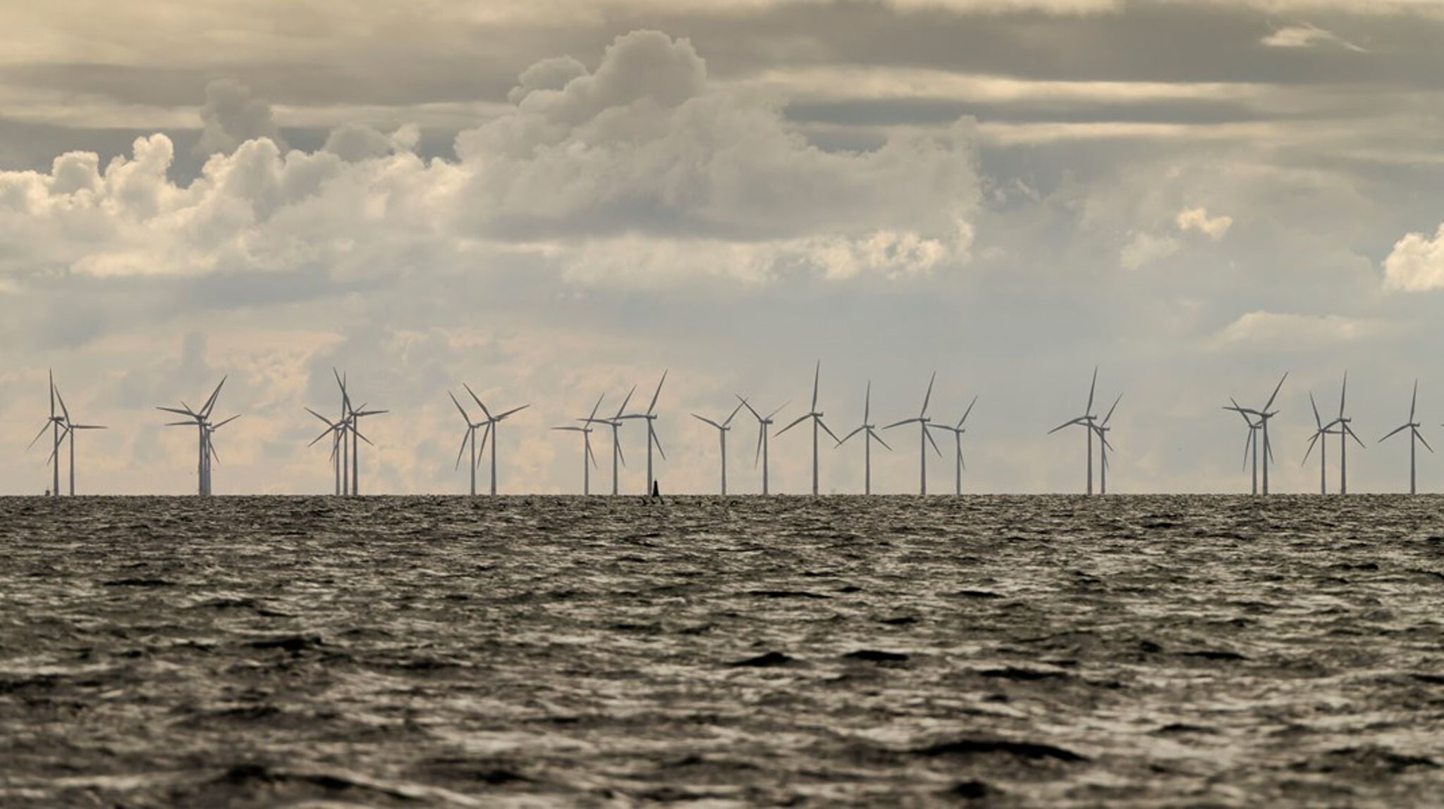Energiø Bornholm skal levere strøm til både danske og tyske husstande og ventes at få en havvindkapacitet på tre gigawatt.
