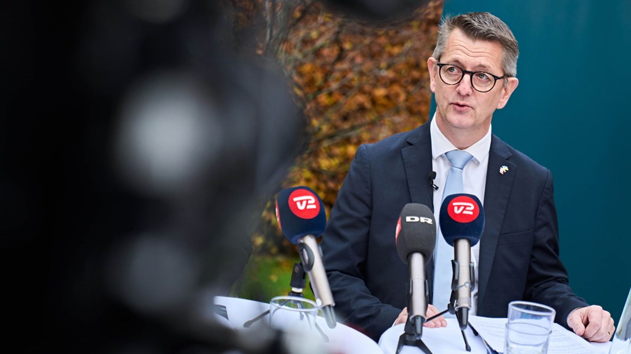 Minister for samfundssikkerhed og beredskab Torsten Schack Pedersen (V) fik onsdag officielt overleveret anbefalinger fra regeringens ekspertpanel for beredskabsområdet.