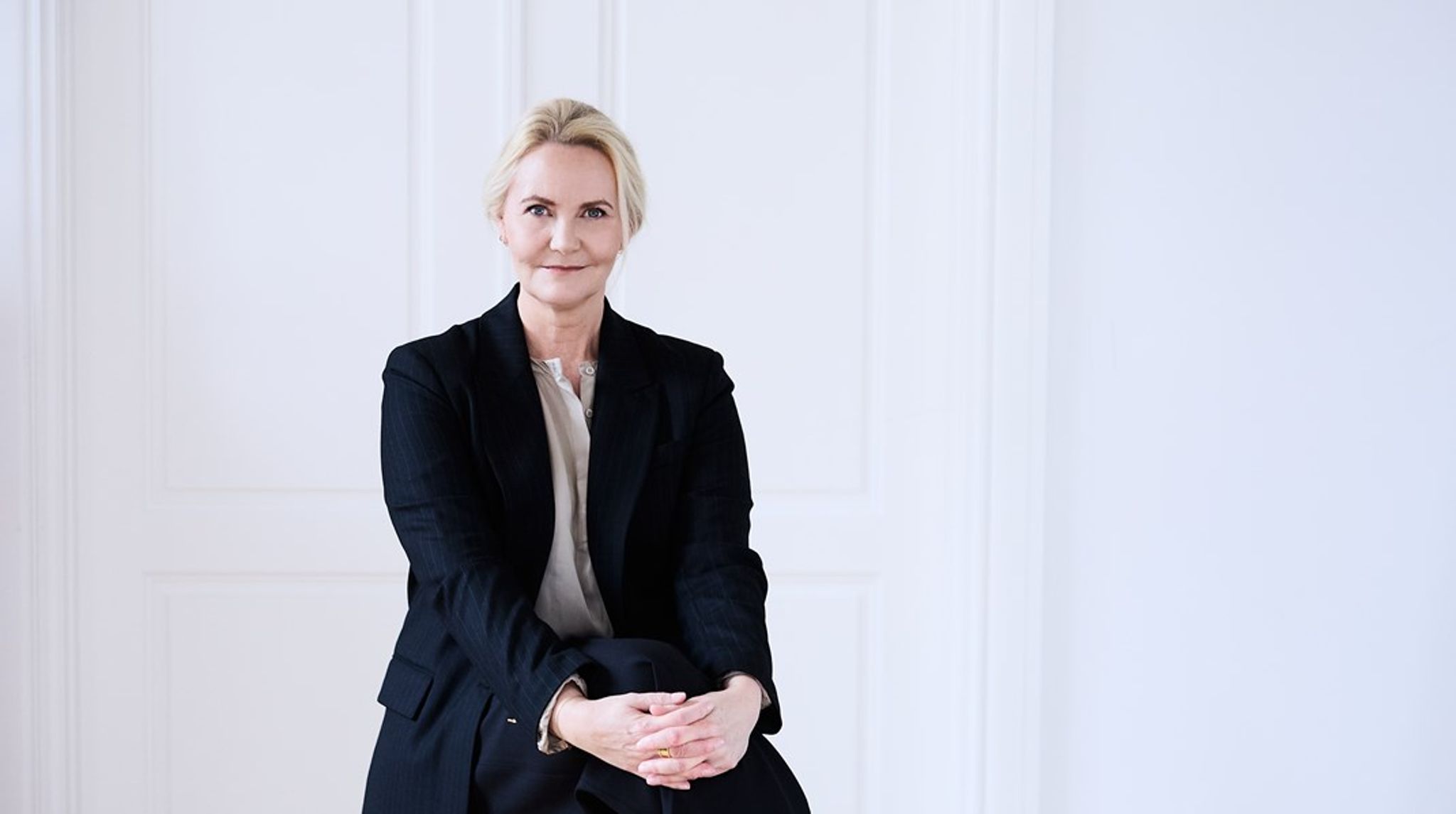 Mette Lindgaard kommer fra en stilling som administrerende direktør og partner i Boston Consulting Group. Hun er derudover tidligere partner hos både PwC og Deloitte samt forhenværende kontorchef i Finansministeriet.