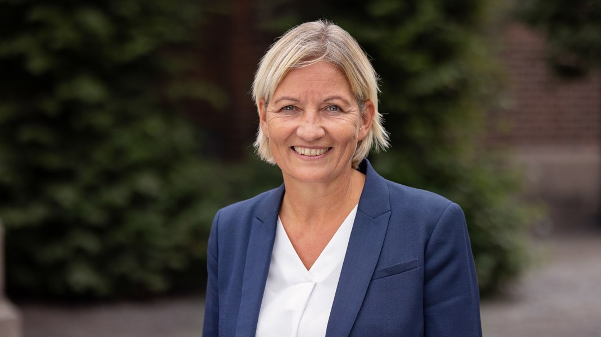 Denne uge spørger vi Merete Dissing, kommunaldirektør i Kolding Kommune, om, hvad der fylder mest på hendes bord, hvad der virker – og hvad der ikke gør (Foto: Kolding Kommune). <br>Kender du én, der bør være – eller er du selv – næste uges kommunalboss? Skriv til Line Foldager Villemann på lfv@altinget.dk.