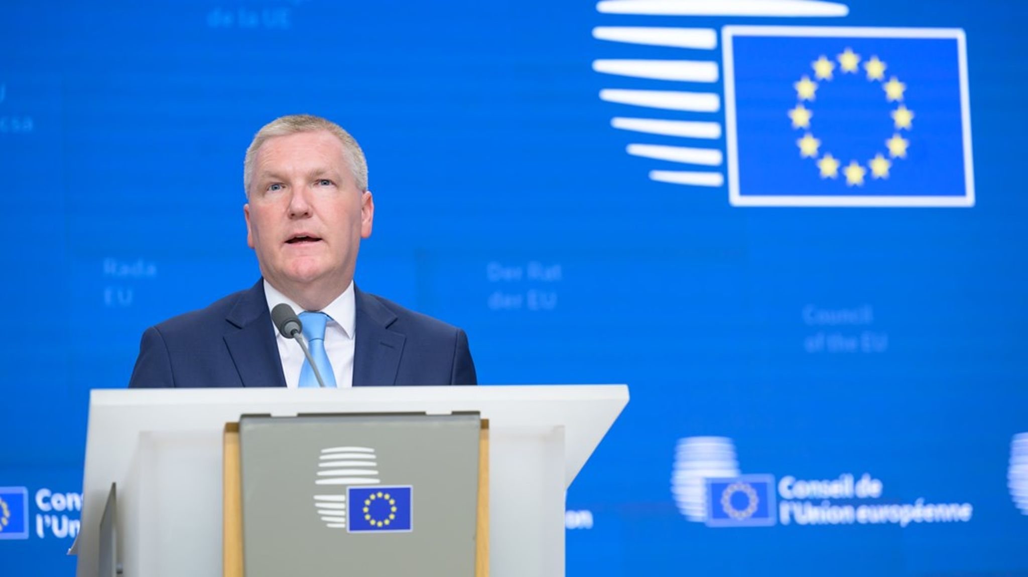 Det nye center er kronjuvelen i det såkaldte europæiske demokratiskjold, som EU's justitskommissær, Michael McGrath, lancerede i november sidste år.
