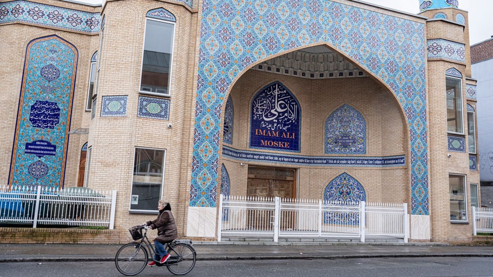 Flere partier vil i løbet af ugerne komme med markeringer om særligt islam og indvandring fra muslimske lande. Og de vil være hårde, forudser Nik Bredholt. 