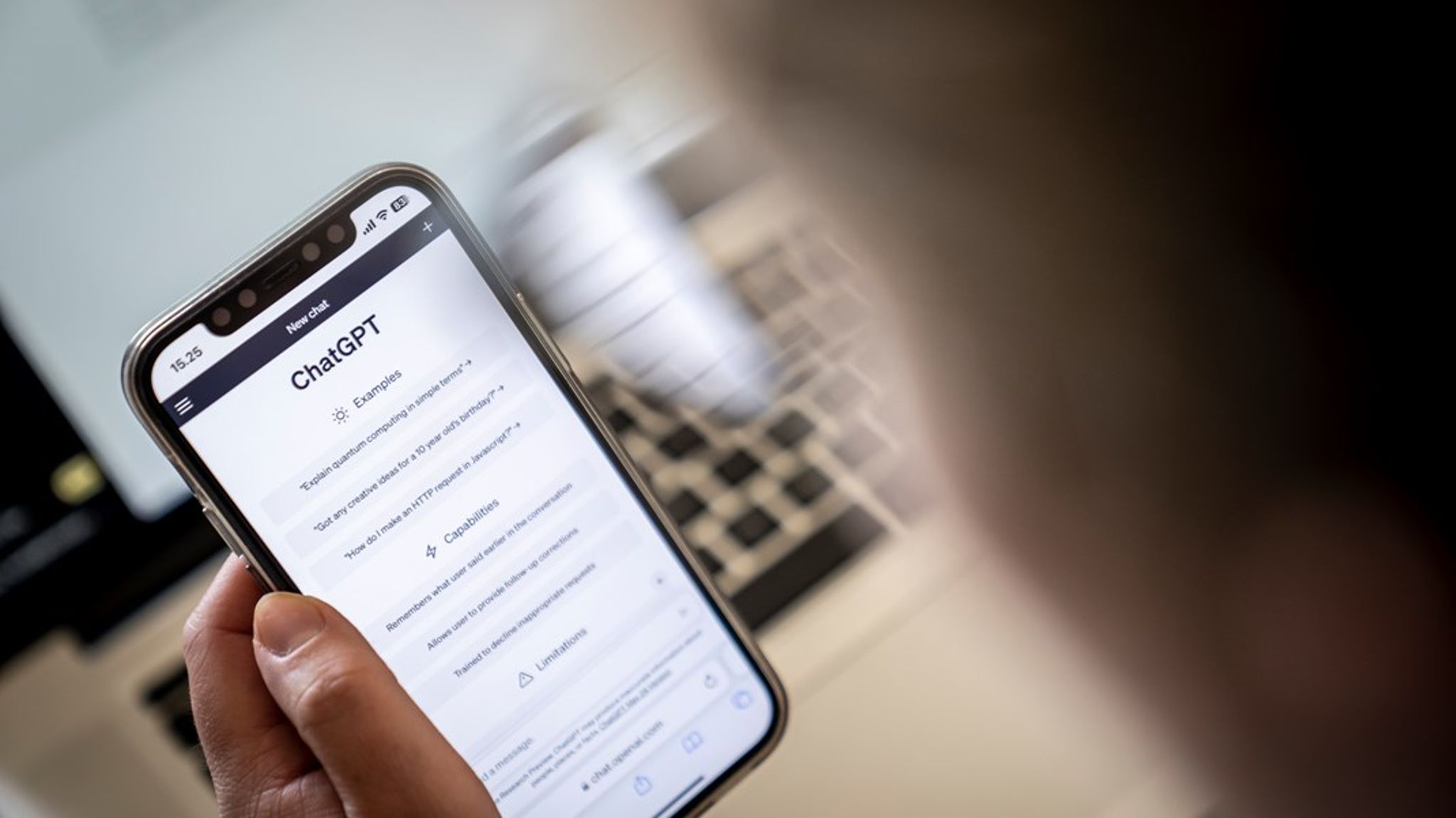 Der er stort behov for at mobilisere folkelig og politisk diskussion og kritisk omtanke i brugen af kunstig intelligens og regulering af AI, skriver medlemmer af netværket Tech &amp; Trivsel.