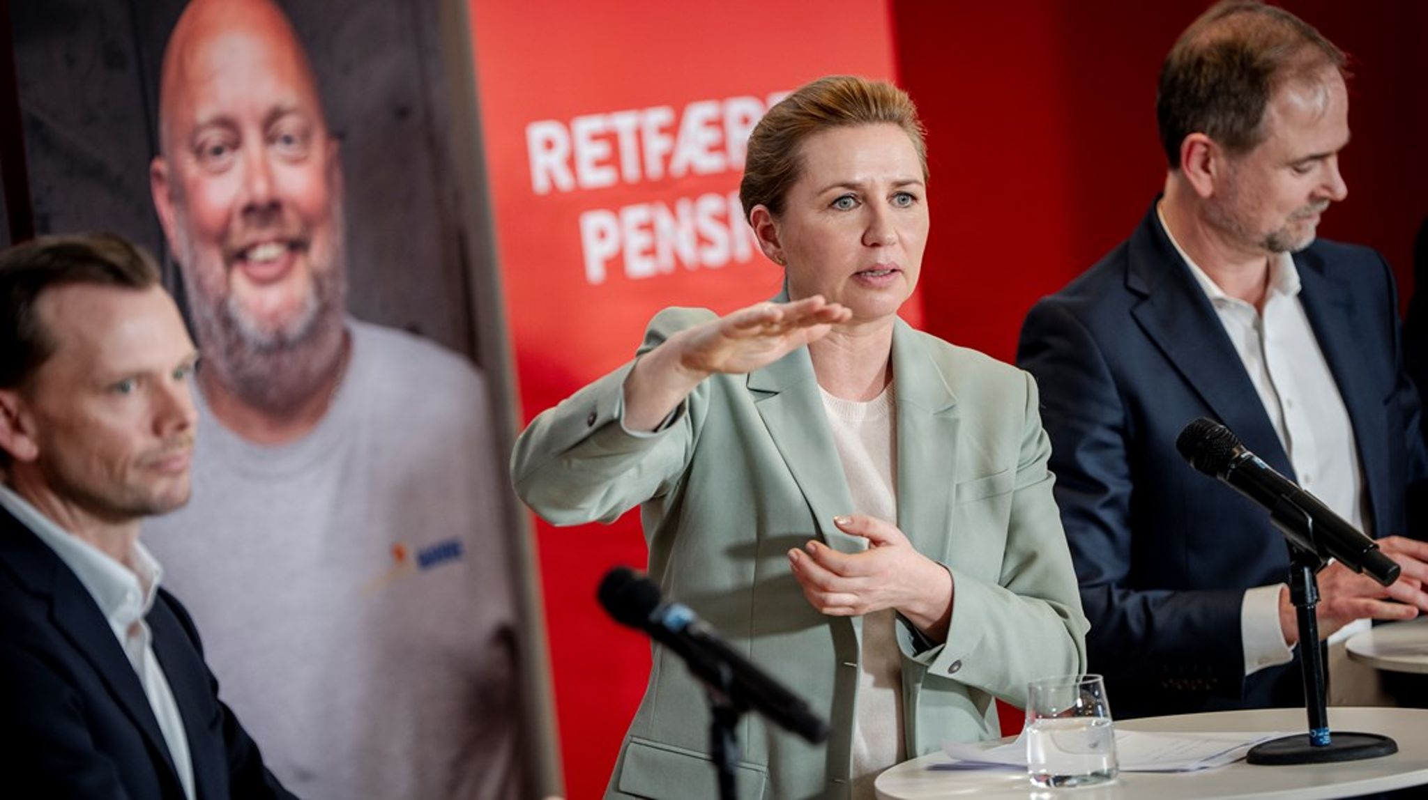 Efter halvandet års ventetid præsenterede statsminister Mette Frederiksen torsdag et af sine og Socialdemokratiets vigtigste kort i valgkampen, nemlig forbedringen af sin gamle kronjuvel, Arne-pensionen.