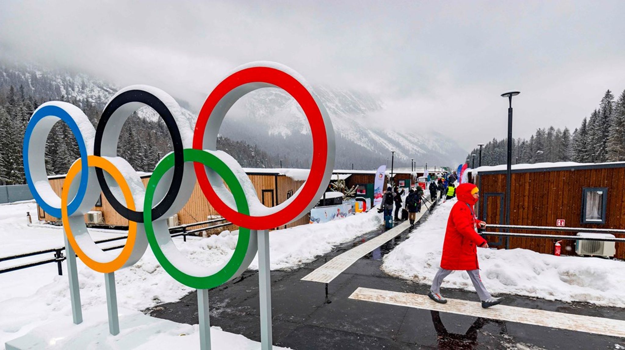 Selv om der blev udtrykt bekymring for en lang række problemer til vinter-OL i Italien, blandt andet korruption og mulig mafiaindflydelse i de store byggeprojekter, blev disse forhold sjældent samlet under overskriften sportswashing, skriver Tobias Thune Jacobsen.