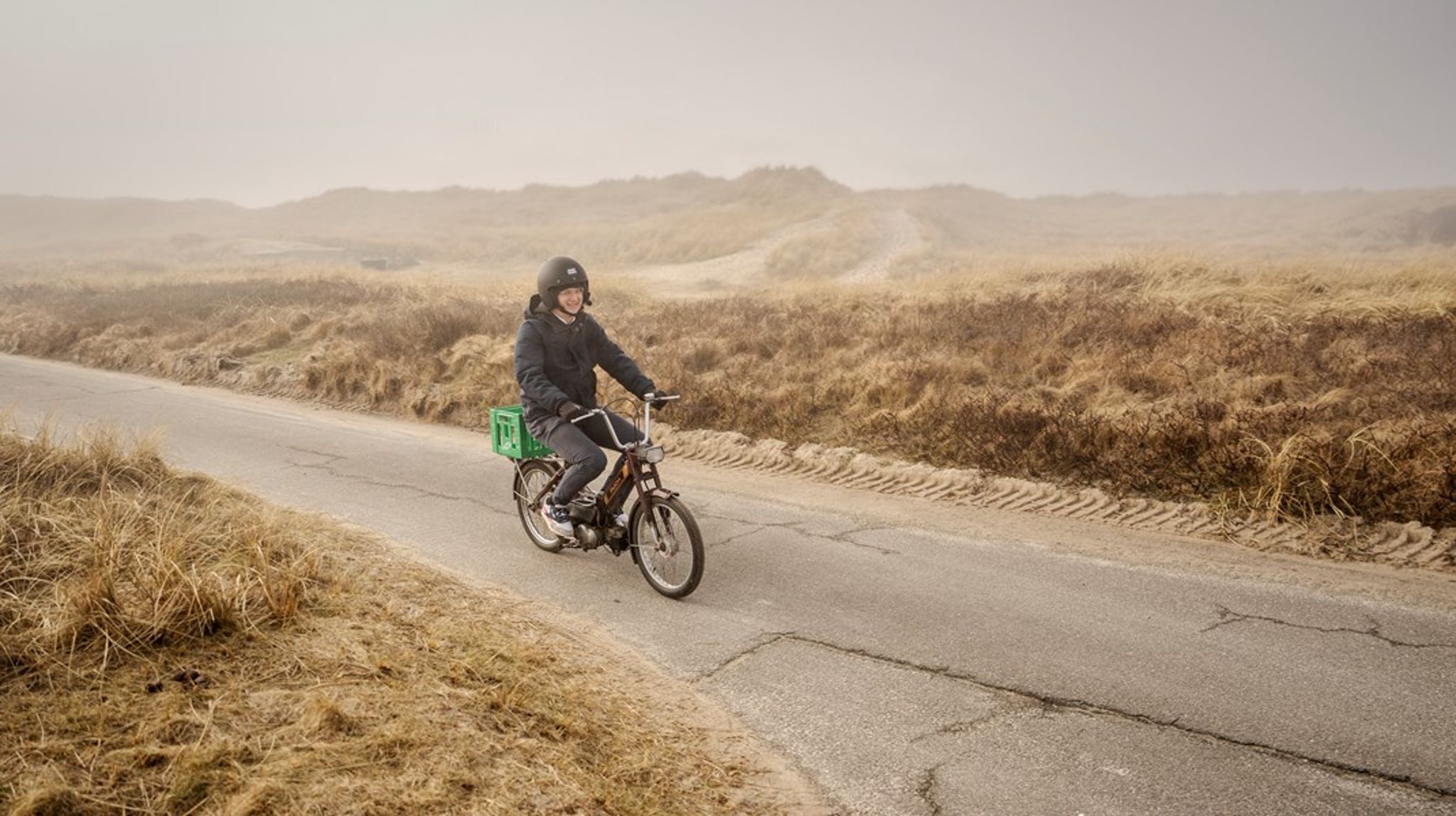 Næsten alle folketingsvalg i Danmark på en eller anden måde bliver særlige, når man kigger mod Jylland. Det er ofte her, nogle af de mest interessante politiske styrkeprøver udspiller sig, skriver Ali Aminali. Venstres formand, Troels Lund Poulsen, kørte mandag Puch Maxi i Thyborøn.<br>