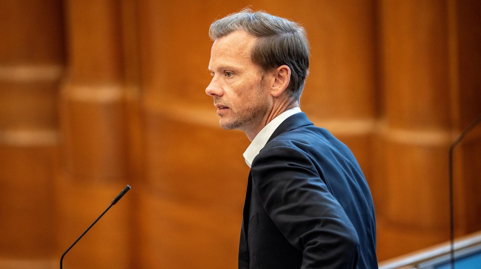 Som justitsminister har Peter Hummelgaard (S) haft ansvaret for at nedsætte et udvalg, der skal foreslå lempelser til offentlighedsloven. Men det skete alt for sent i regeringsperioden, mener både V og M. 