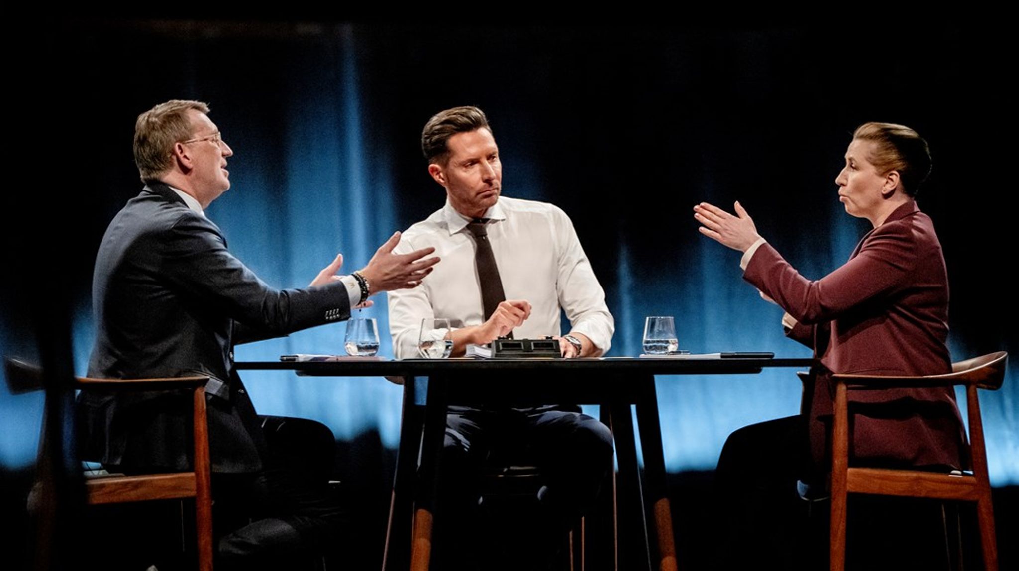 Troels Lund Poulsen (V) meldte søndag klart ud, at Venstre ikke vil gå med til at rive aftalerne om Energiø Bornholm, det jyske brintrør og det aktuelle havvindsudbud over, hvis der kommer et borgerligt flertal efter valget.
