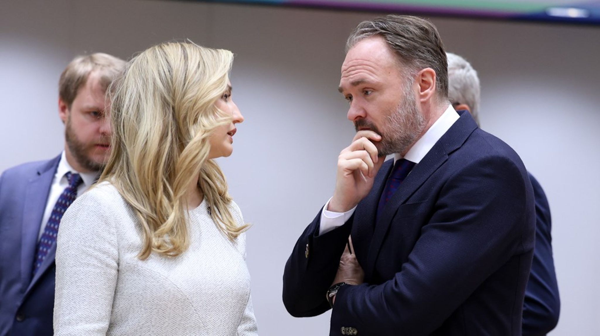 Det var næppe bare høflighedsfraser, der blev udleveret mellem Ebba Busch og Dan Jørgensen, da de to mødtes til ministerrådsmøde mandag. Sverige er den mest højlydte kritiker af Dan Jørgensens planer om at udbygge det europæiske elnet.