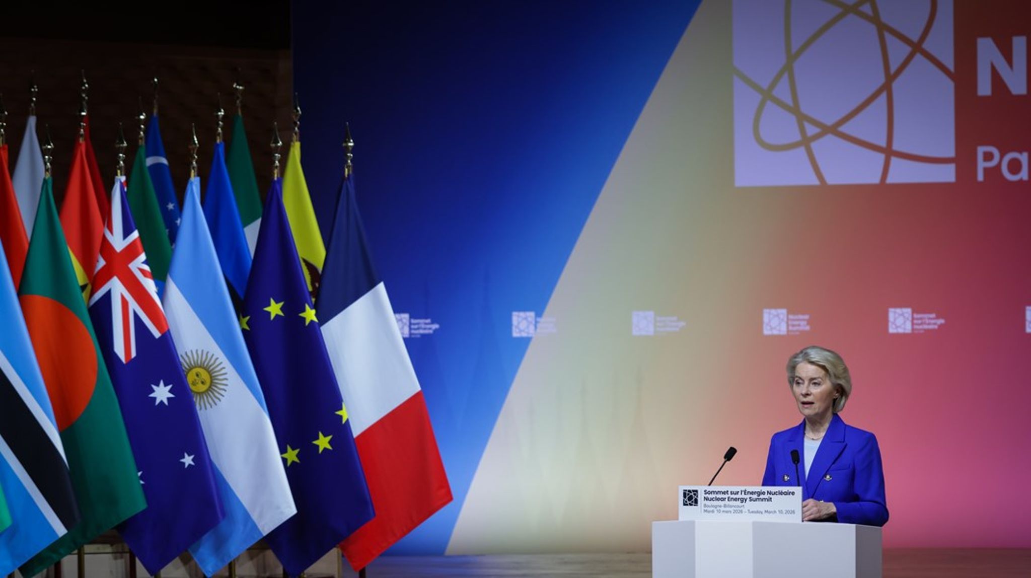 Under et topmøde i Paris for atomkraftbegejstrede lande fastslog Ursula von der Leyen, at lukningerne af europæiske atomkraftværker har været en strategisk fejl.