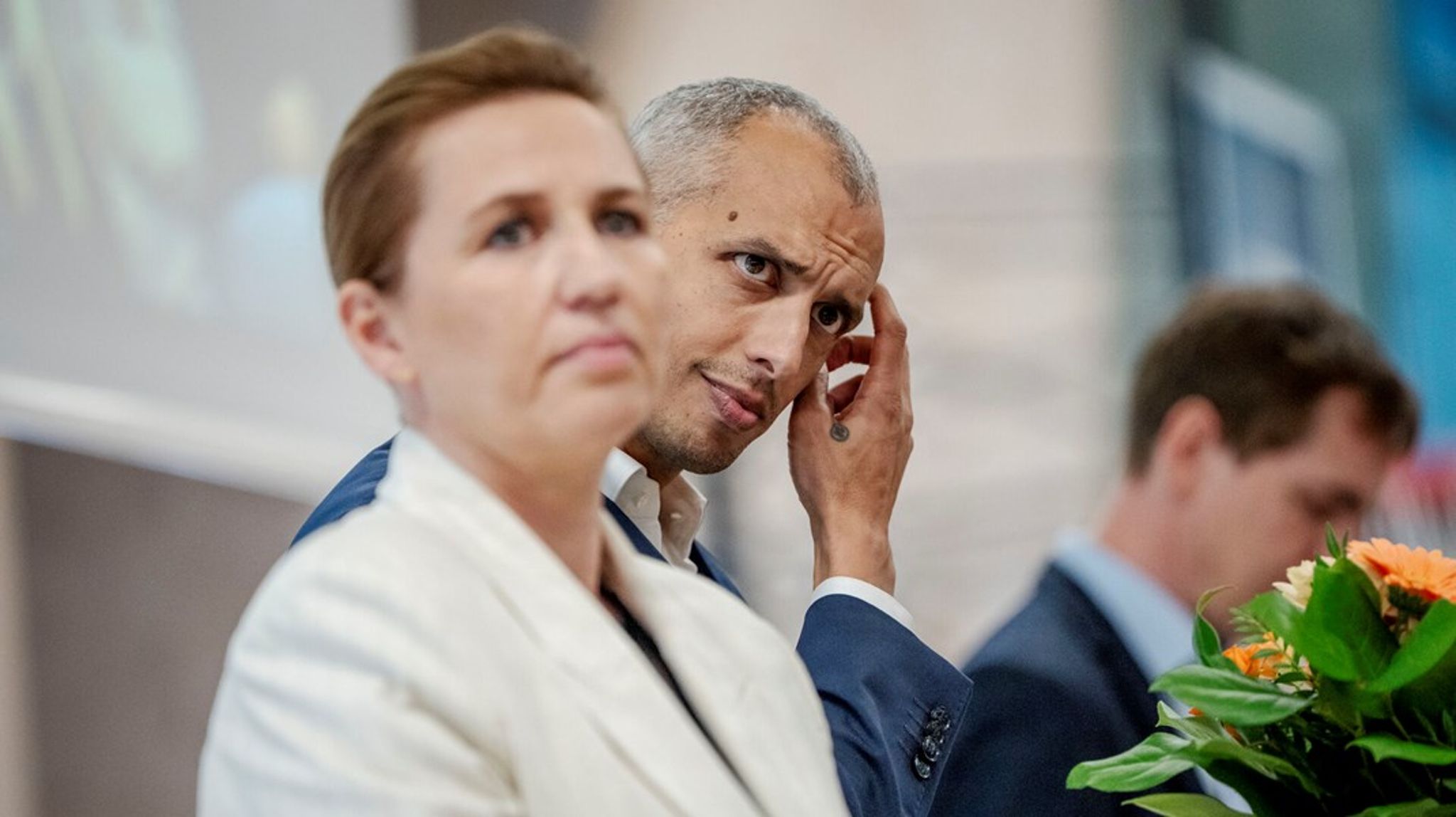 Vi har lært at gennemskue, hvad der er fup, og hvad der er fakta. Men hvis den evne&nbsp;svækkes, svækkes selve fundamentet&nbsp;for&nbsp;den&nbsp;demokratiske samtale, skriver&nbsp;Vi har lært at gennemskue, hvad der er fup, og hvad der er fakta. Men hvis den evne&nbsp;svækkes, svækkes selve fundamentet&nbsp;for&nbsp;den&nbsp;demokratiske samtale.