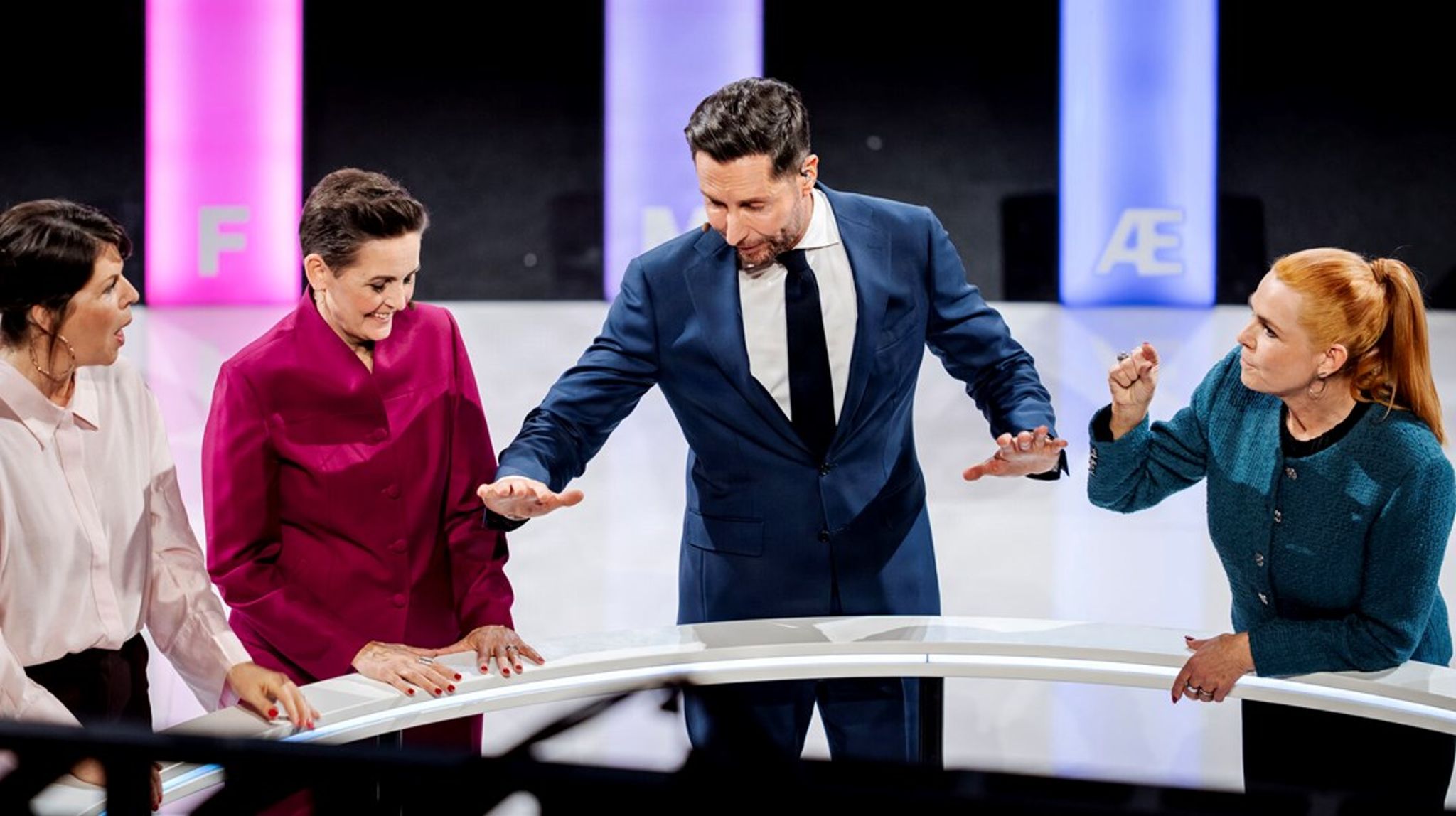 Den politiske debat henimod slutningen af en valgkamp er sjældent et kønt syn, men den er ofte afslørende.&nbsp;Hvem ligner en vinder, og hvem er blevet slidt ned undervejs, skriver Morten Reimar efter partilederdebatten på DR søndag.
