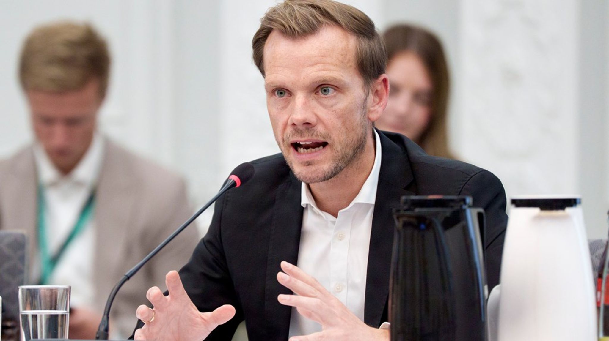 Når samtalen bliver lukket ned, før man overhovedet kan blive enige om den teknologiske præmis og drage konklusioner på et sagligt grundlag, har vi et problem, skriver fire studerende fra&nbsp;Tech Policy Youth Committee.