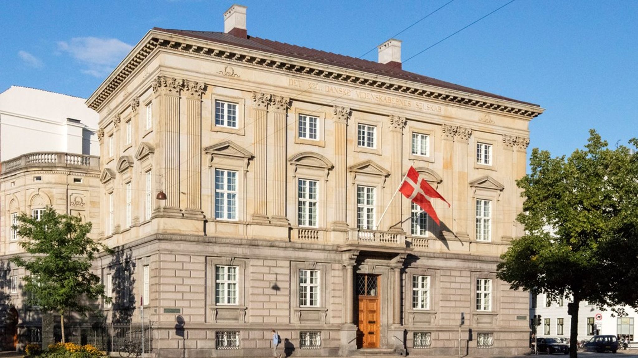 Forskningsbevillingerne kommer ikke automatisk samfundet til gode. Det kræver dedikerede strategier og virkemidler, som er med til at omsætte og mobilisere forskning i praksis og policy, skriver David Budtz Pedersen og Ulrik Gensby.