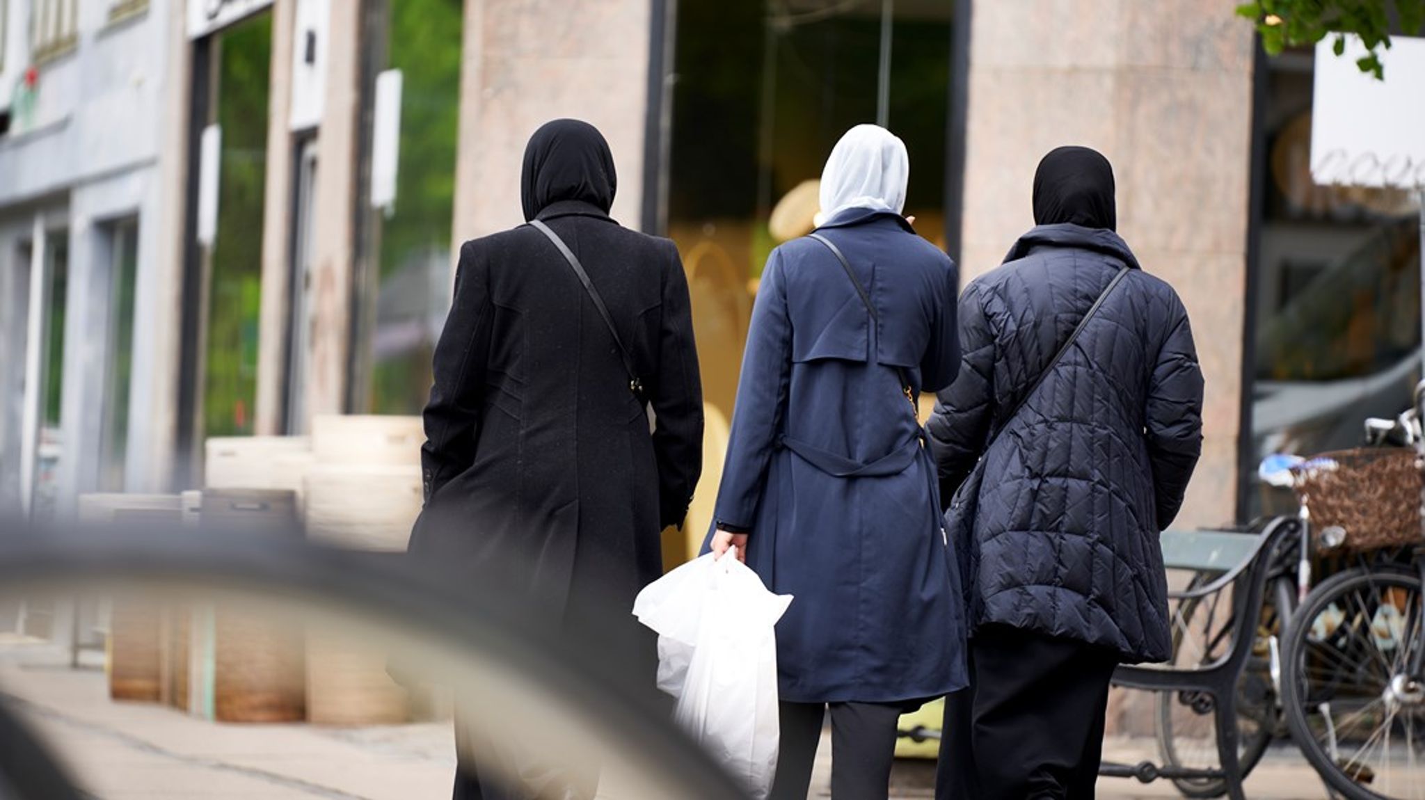 'Berøringsangst' er ikke et dristigt opgør med en tavs offentlighed. Den gentager i virkeligheden en masse, vi allerede ved, skriver Ali Aminali.