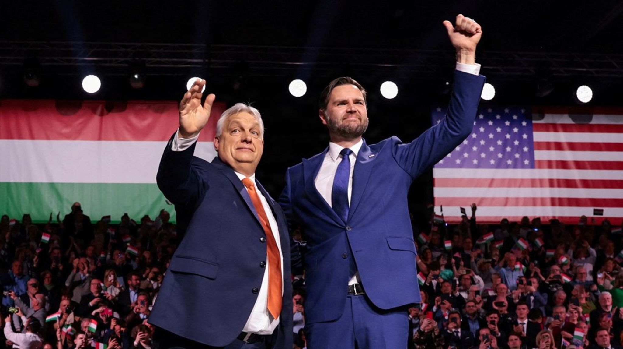 Venskabsdagen er blevet oprettet for at give Orbán tiltrængt hjælp i valgkampen. Han støtter afhopperen fra sit eget parti og udfordrer nu Péter Magyar.