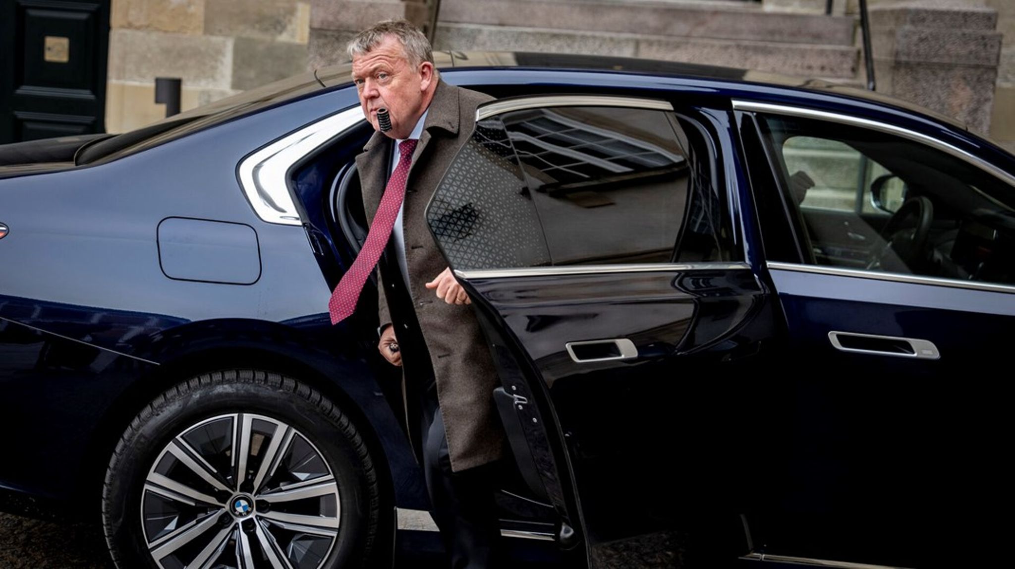 "Det her måtte nok komme," siger Esben Schjørring, efter Lars Løkke Rasmusens stillede Mette Frederiksen et ultimativ, kort inden de to igen mødtes til regeringsforhandlinger.