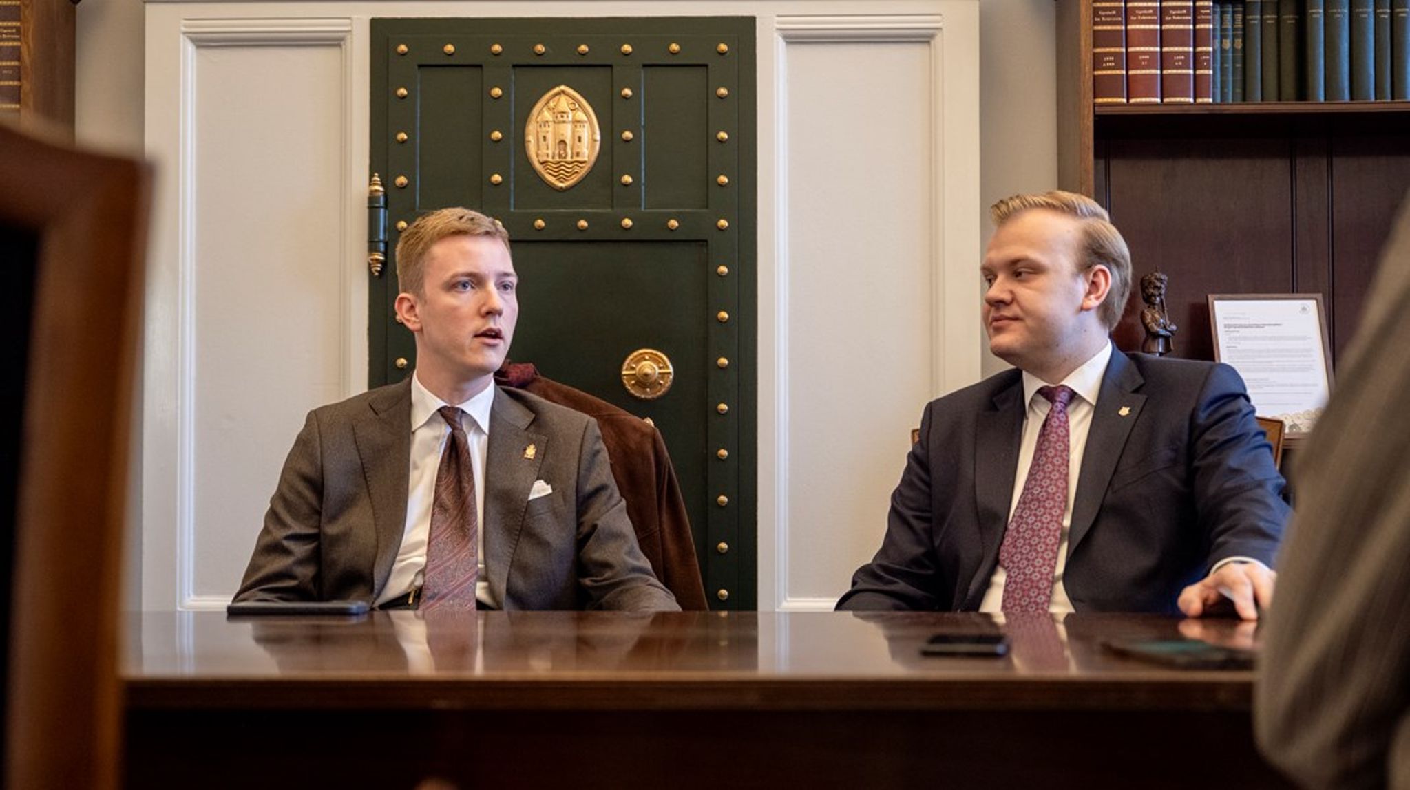 Mikkel Bjørn (DF) og Christian Bülow (DF) ærgrer sig over, at et flertal i Borgerrepræsentationen vil tillade en gennemgribende renovering af den ikoniske Palads-bygning ved Vesterport.