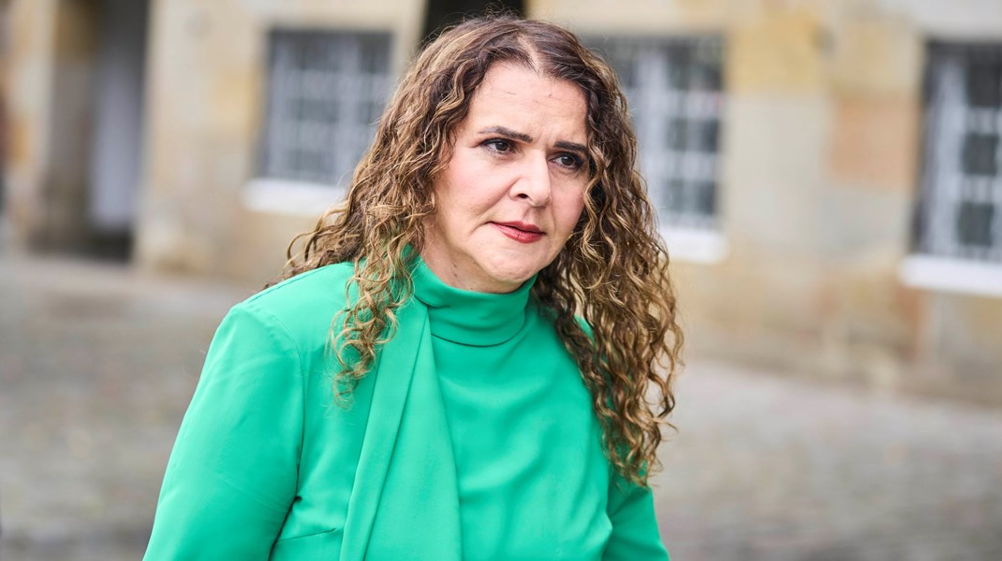 Det tidligere folketingsmedlem&nbsp;Halime Oguz melder sig ud af SF.&nbsp;