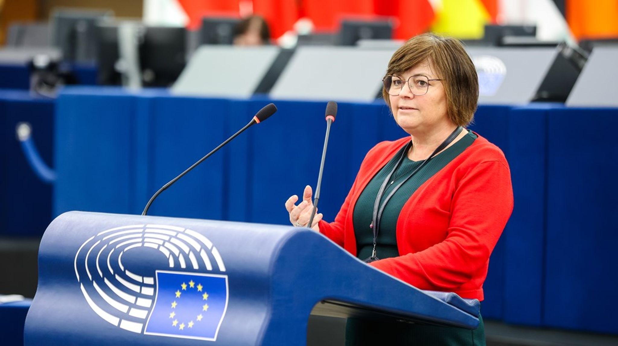 Både i sin fortid i fagbevægelsen og i sin tid som EU-parlamentariker har Marianne Vind (S) modarbejdet nye EU-regler om vandrende arbejdskraft. Alligevel valgte hun ikke at stemme, da Beskæftigelsesudvalget onsdag skulle give sit grønne lys.