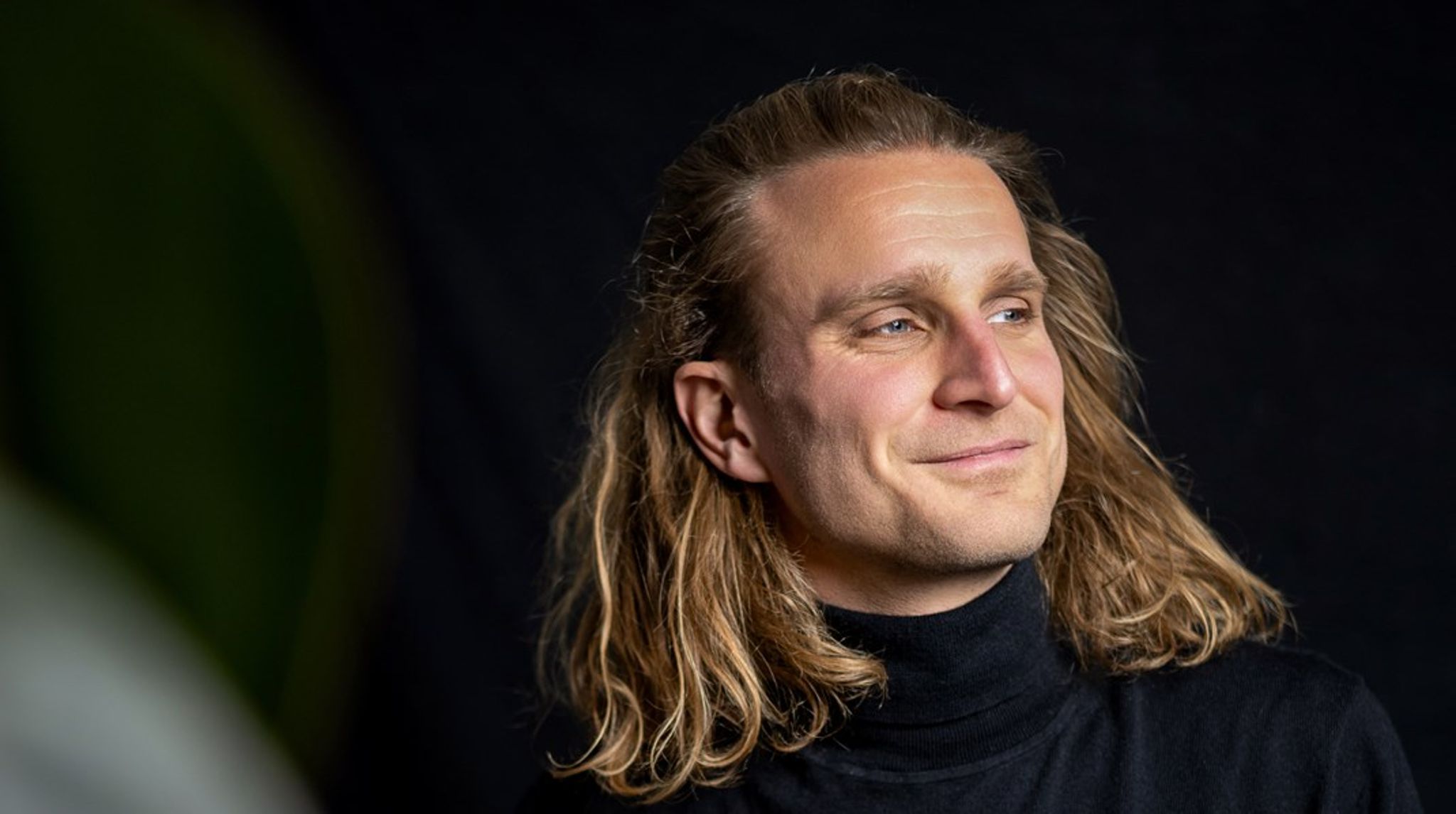 Hvis vi i kystnationen Danmark gerne vil have et hav, der ikke er alt for presset, vil det give god mening at skrue gevaldigt ned for bundtrawlingen og få sat en stopper for alt, der hedder overfiskeri, skriver Alexander Holm.