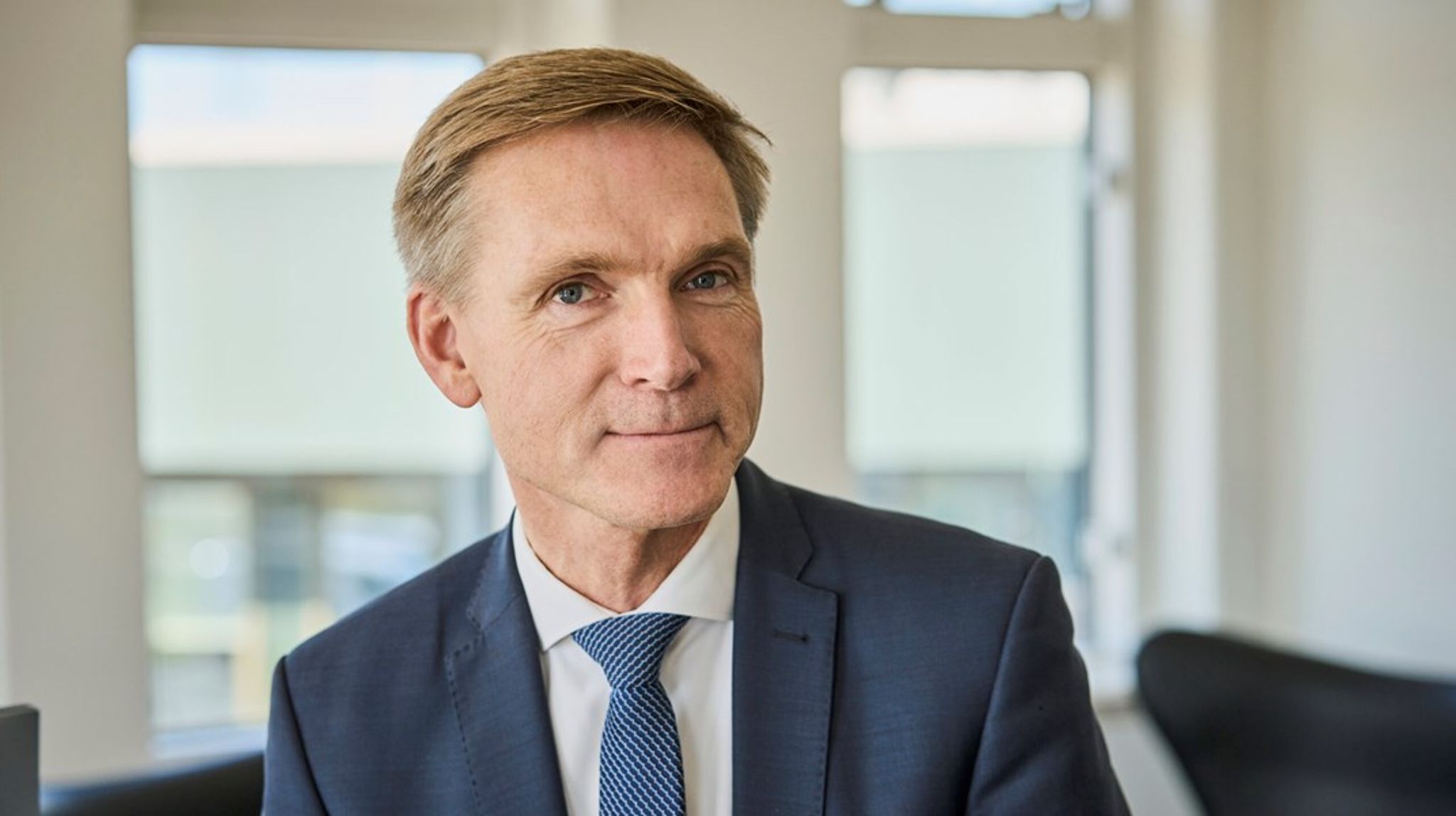 Det er alvorligt for både klimaet og erhvervslivet, hvis arbejdspladser og grønne investeringer bremses, fordi elnettet ikke kan følge med, skriver Kristian Thulesen Dahl.