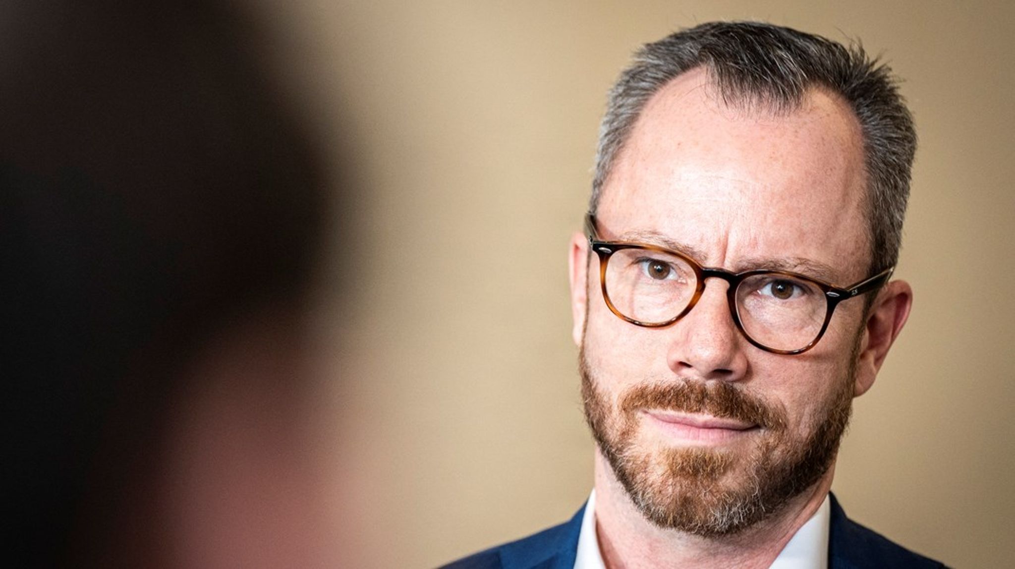 "Jeg videregav de oplysninger, jeg havde fået, og det gjorde jeg i god tro.
Jeg var ikke klar over, at de var forkerte, og at Folketinget dermed blev vildledt,"&nbsp;skriver Jakob Ellemann-Jensen.