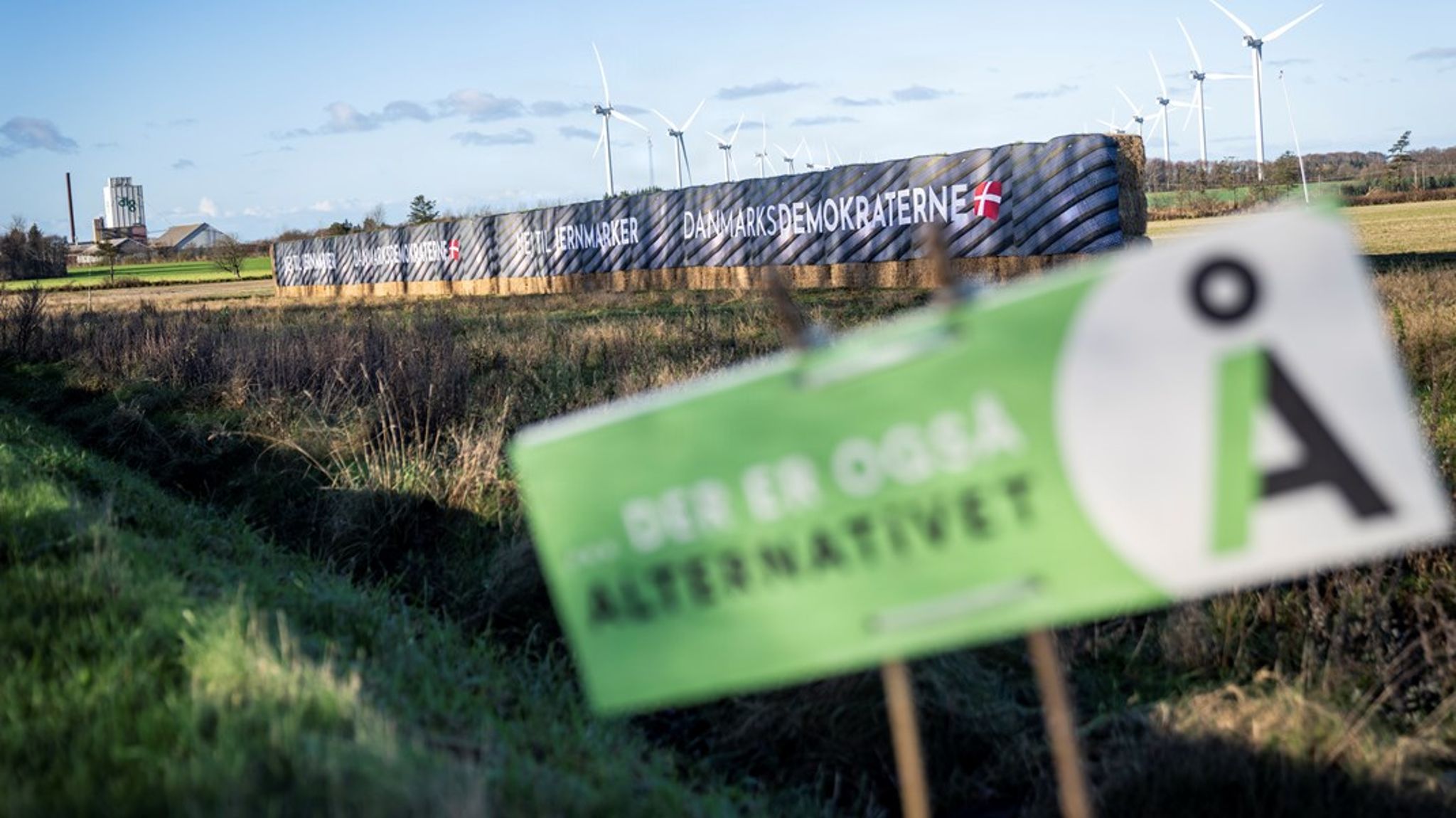 "Nej til jernmarker," lød det på en valgplakat for Danmarksdemokraterne under årets kommunalvalgkamp i Ringkøbing-Skjern Kommune. Men modstanden mod vedvarende energi er slet ikke så stor, som man måske skulle tro, lyder det fra Klimarådet i ny analyse.