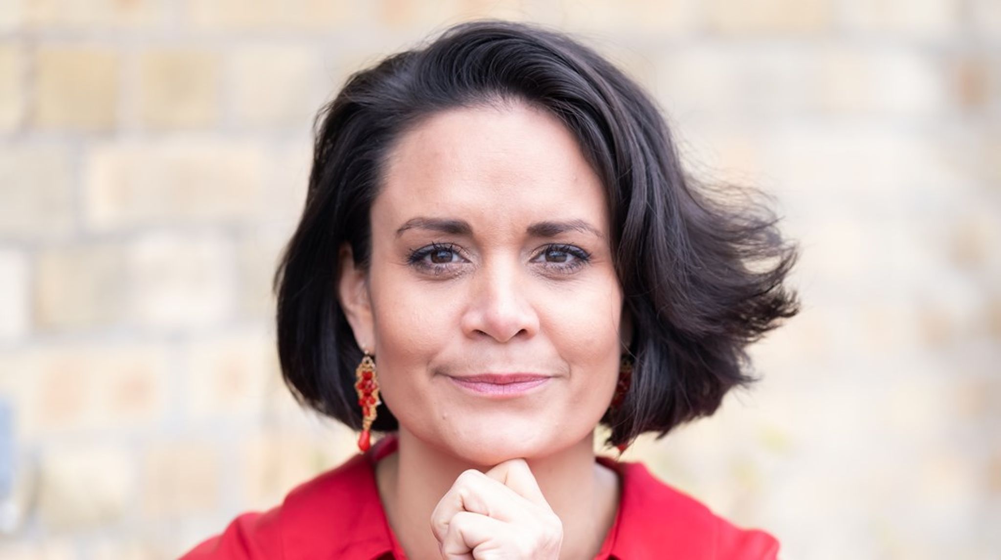 Alt for længe er mange grønlændere i Danmark blevet mødt af et system, der er fragmenteret, svært at navigere i og ofte uden tilstrækkelig forståelse for grønlandske erfaringer og identitet, skriver&nbsp;Julie Rademacher.