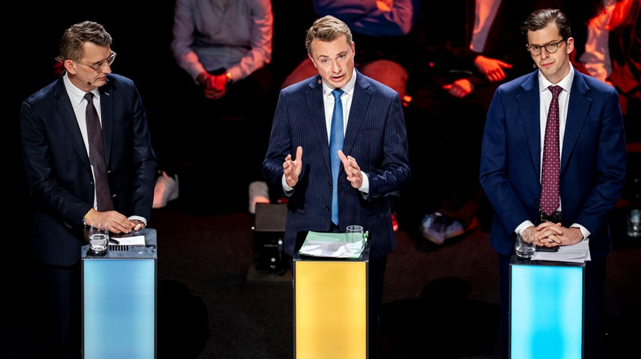 De blå hvæsser knivene til et liv i opposition, men hierarkiet mellem de borgerlige partier er et åbent spørgsmål, lyder det fra Altingets politiske redaktør.
