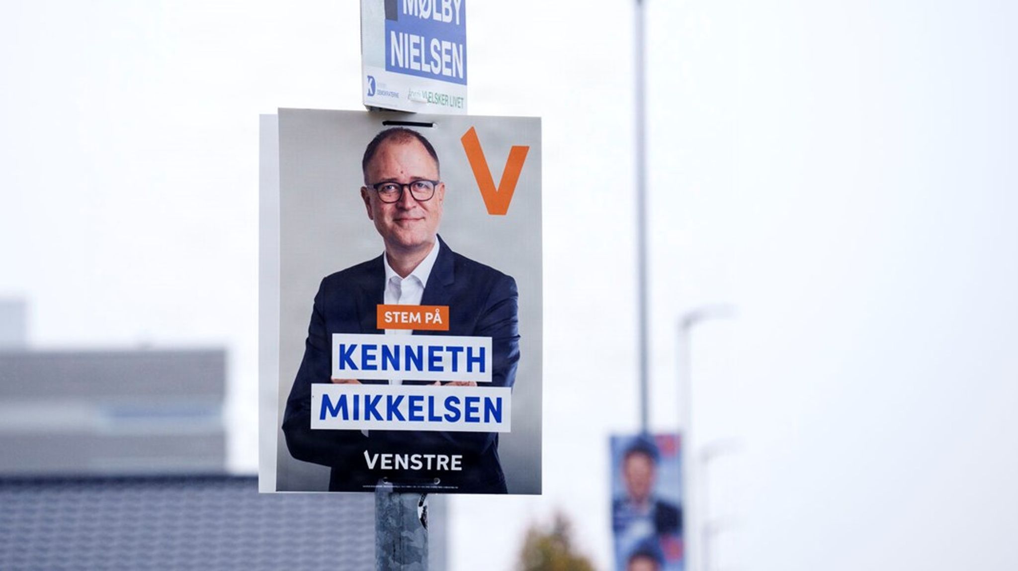Tidligere folketingsmedlem Kenneth Mikkelsen (V) bliver som ny direktør frontfigur for Ringkøbing Fjord Handelsråd.