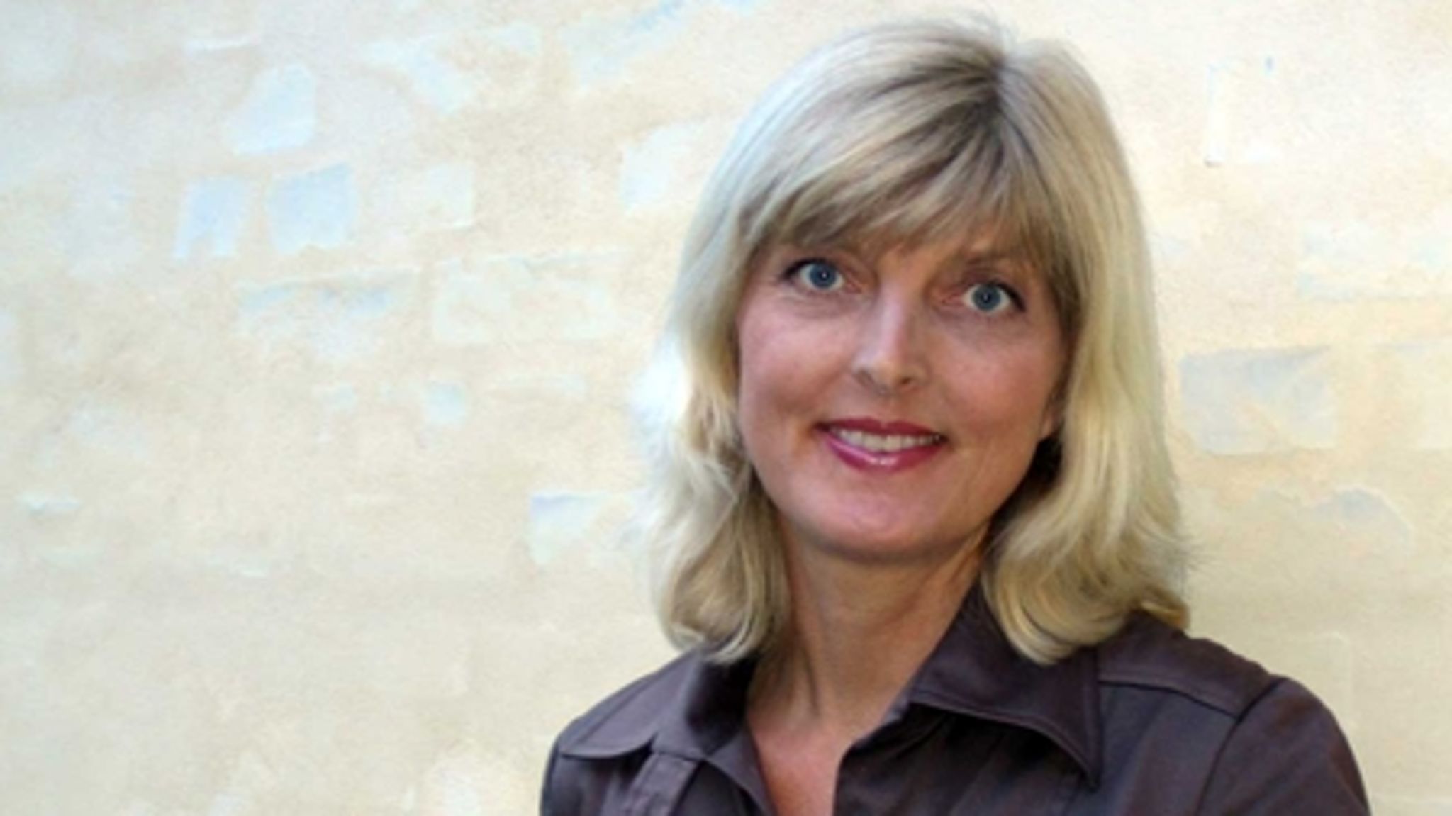 Man kan godt ændre folks kendskab til frugt og grønt med en oplysningskampagne - men hvis vanerne skal ændres, skal tilgængeligheden af frugt og grønt øges, skriver Susanne Tøttenborg fra "6 om dagen".